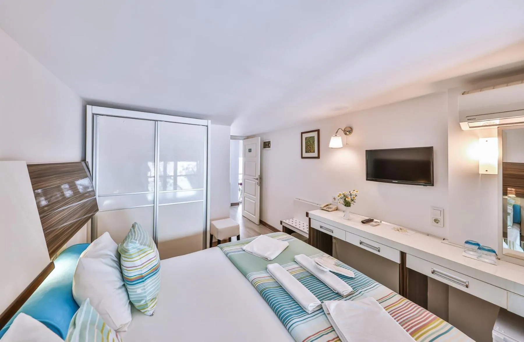 Massage, Bed in Hotel Sonne - Adults Only