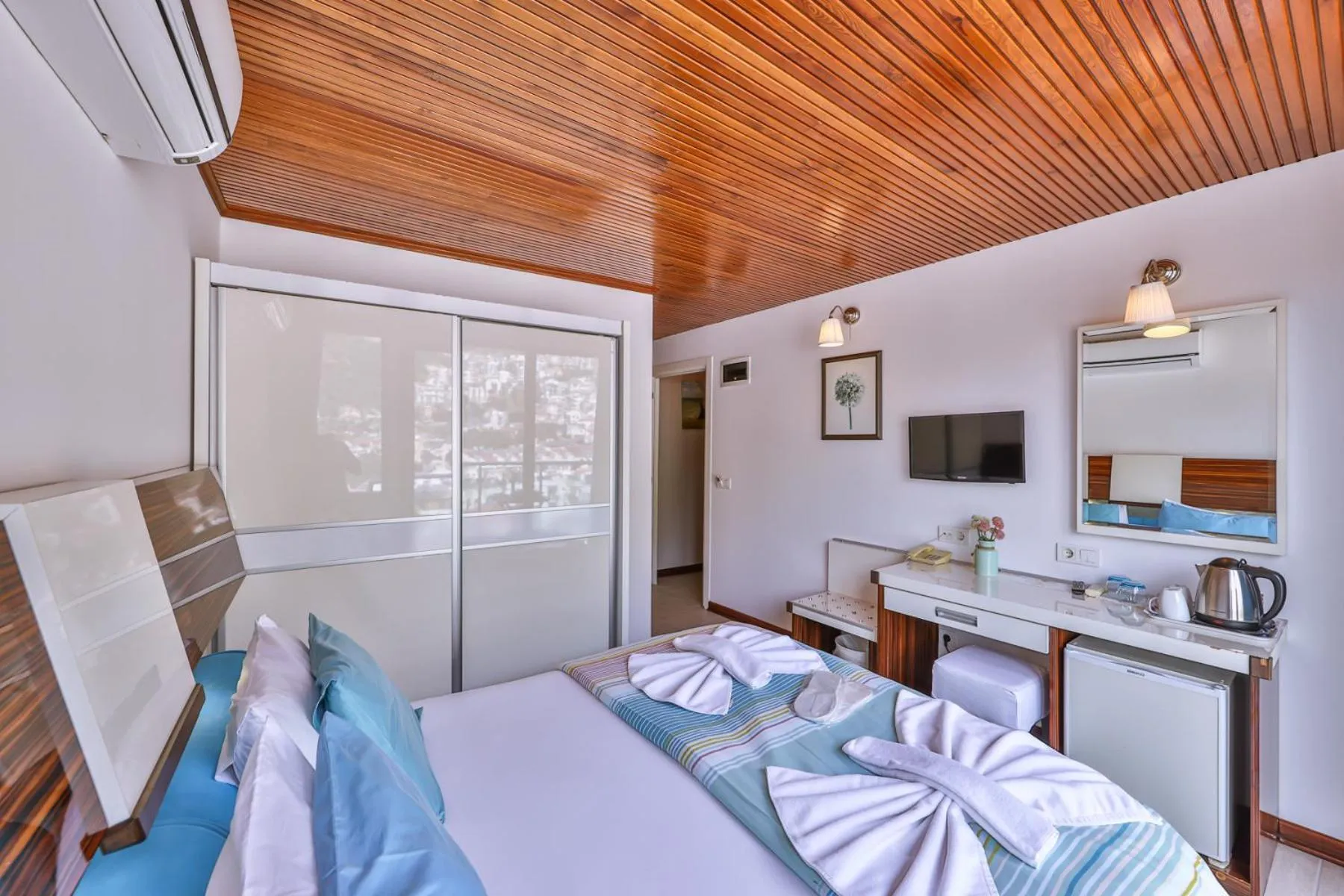 Photo of the whole room, Bed in Hotel Sonne - Adults Only