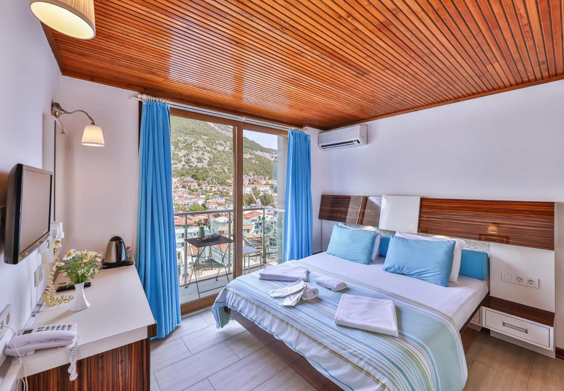 Photo of the whole room, Bed in Hotel Sonne - Adults Only