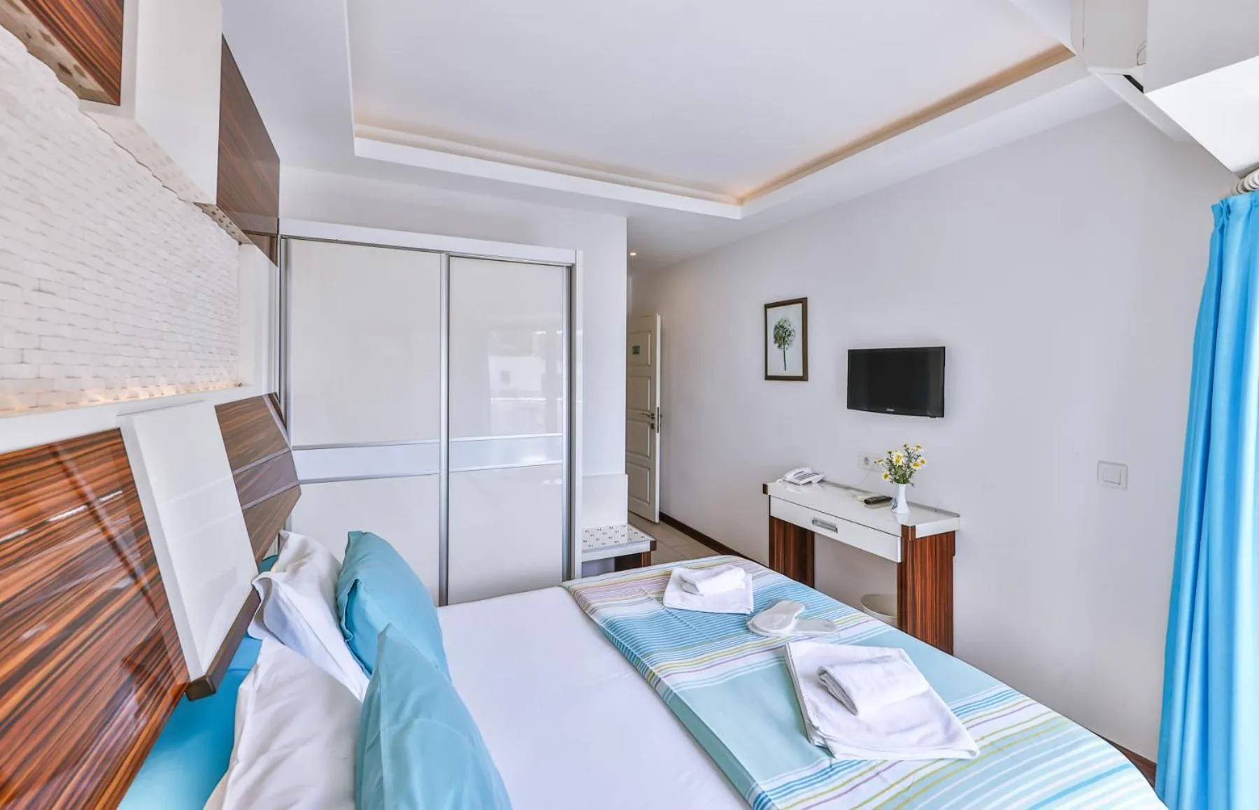 Photo of the whole room, Bed in Hotel Sonne - Adults Only