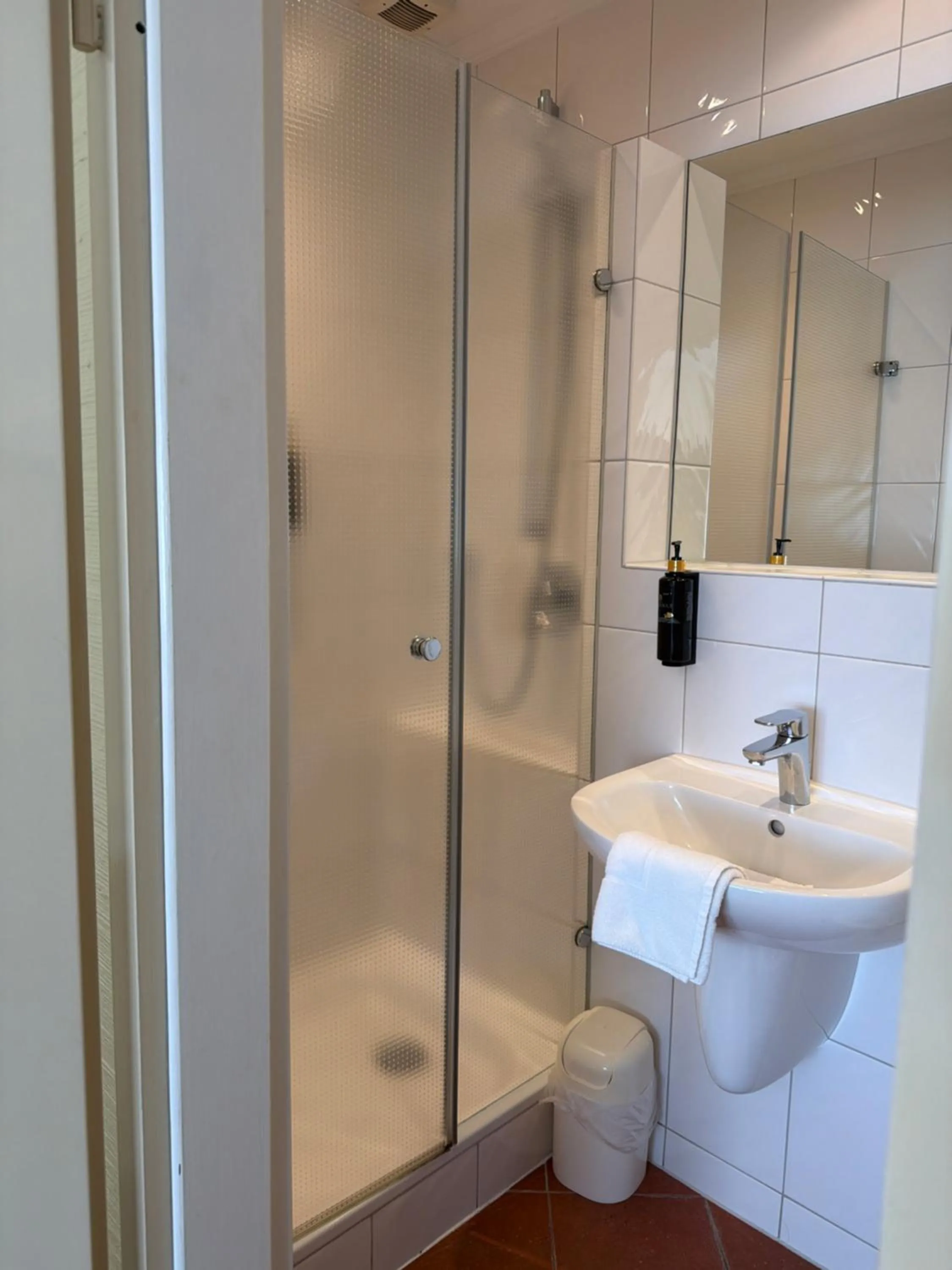 Shower in Hotel Bremer Kreuz