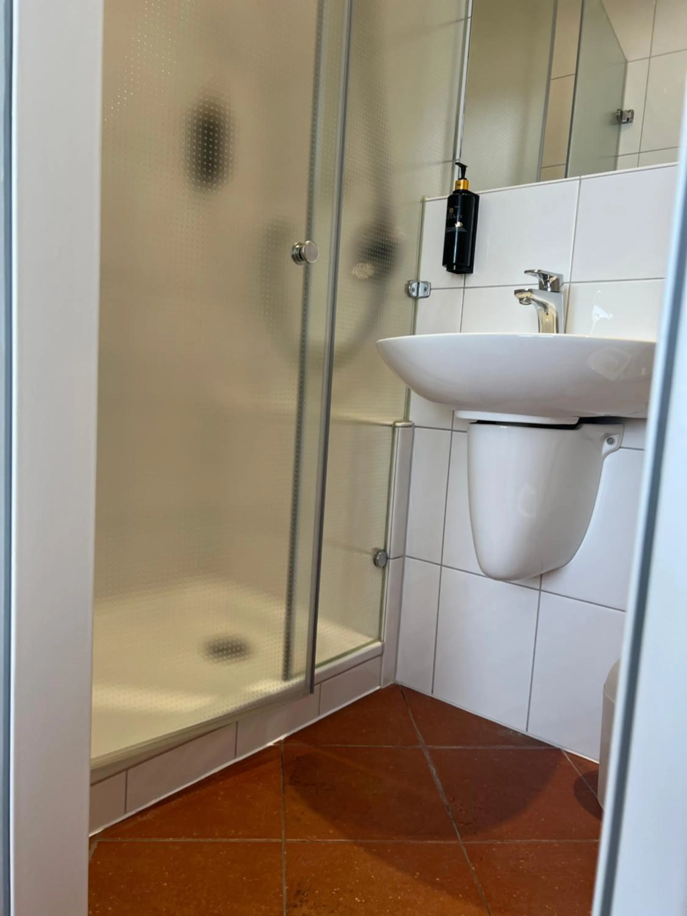Shower in Hotel Bremer Kreuz