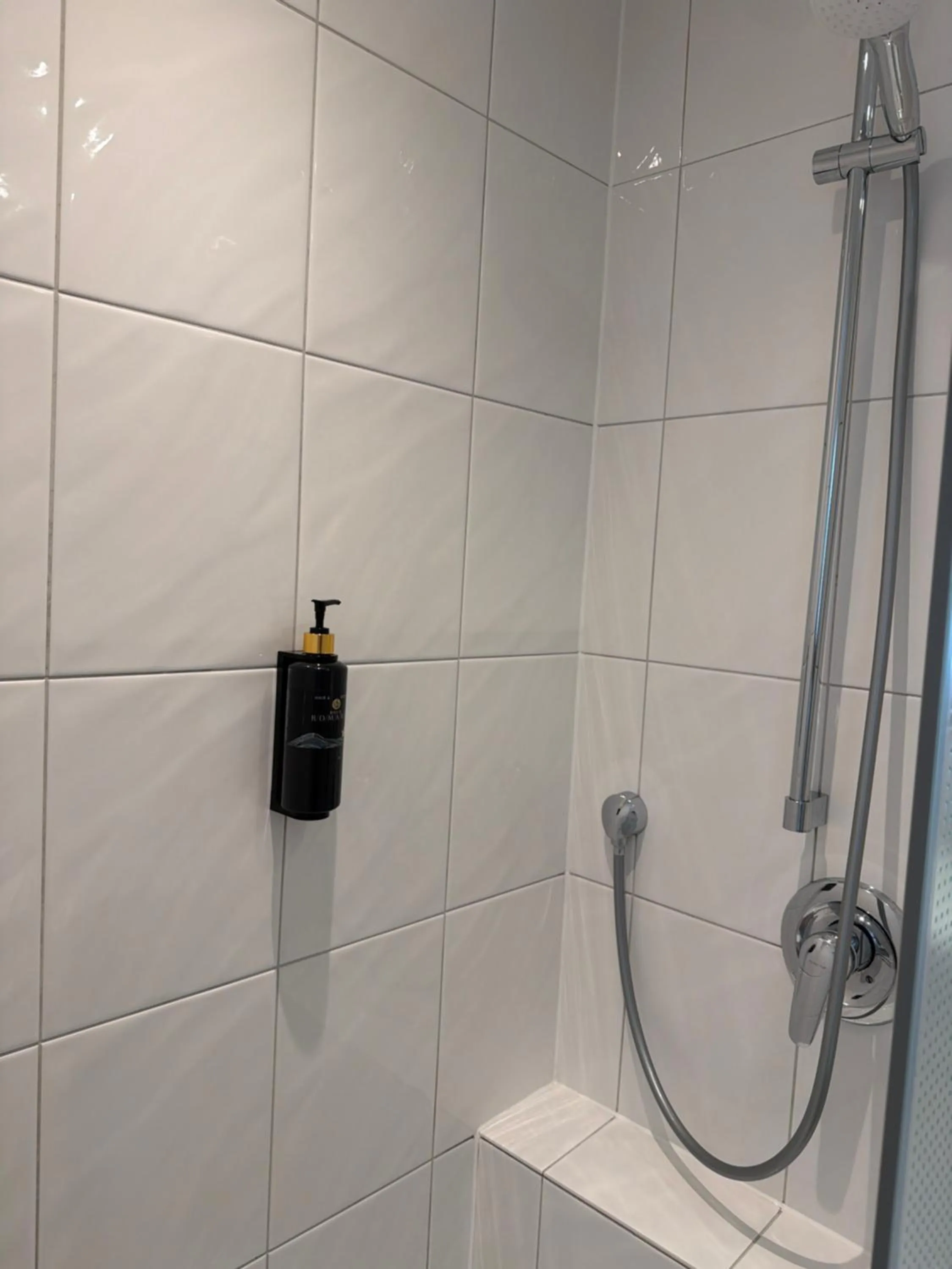 Shower in Hotel Bremer Kreuz