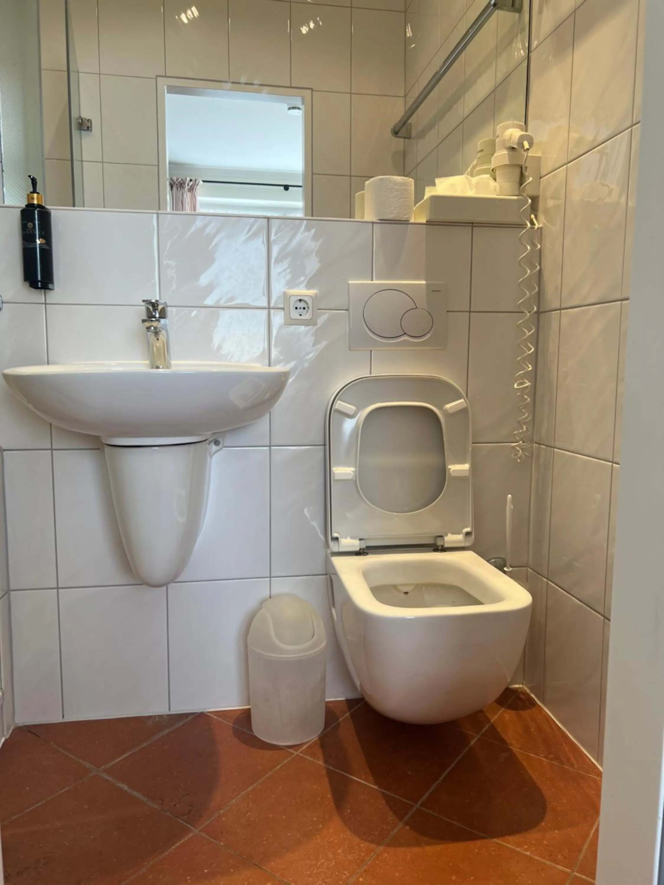 Toilet in Hotel Bremer Kreuz