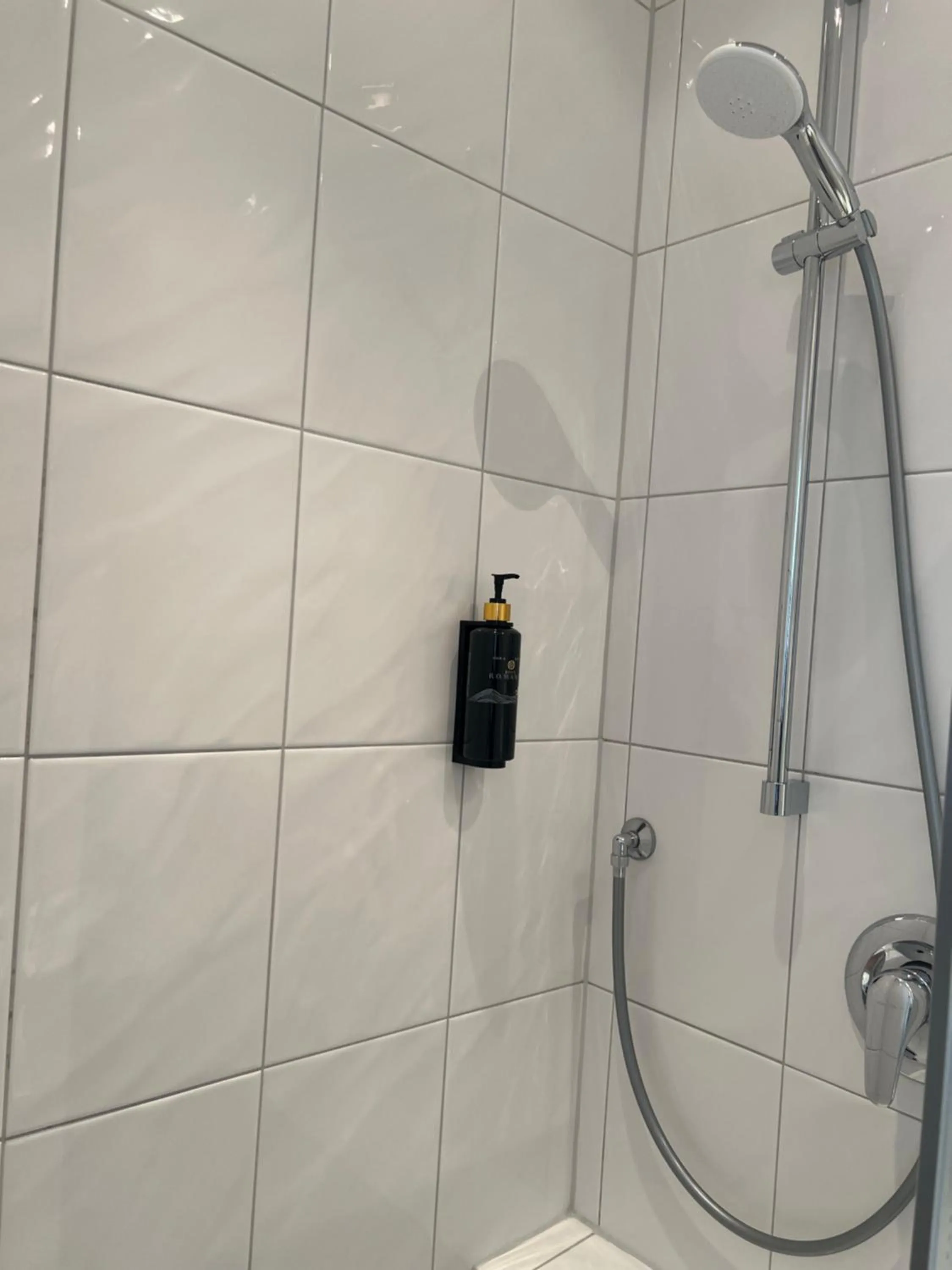 Shower in Hotel Bremer Kreuz