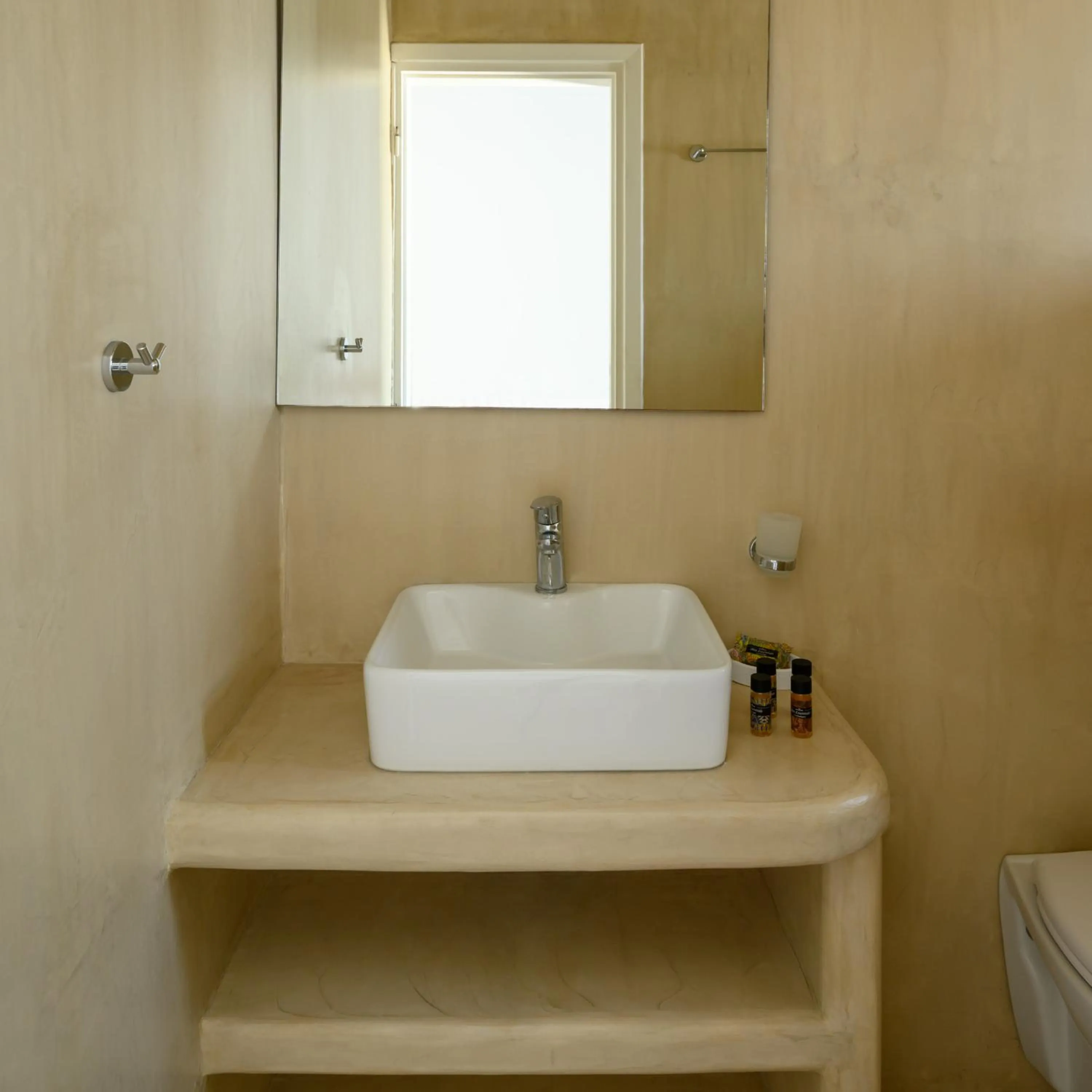 Bathroom in Selini Ηotel
