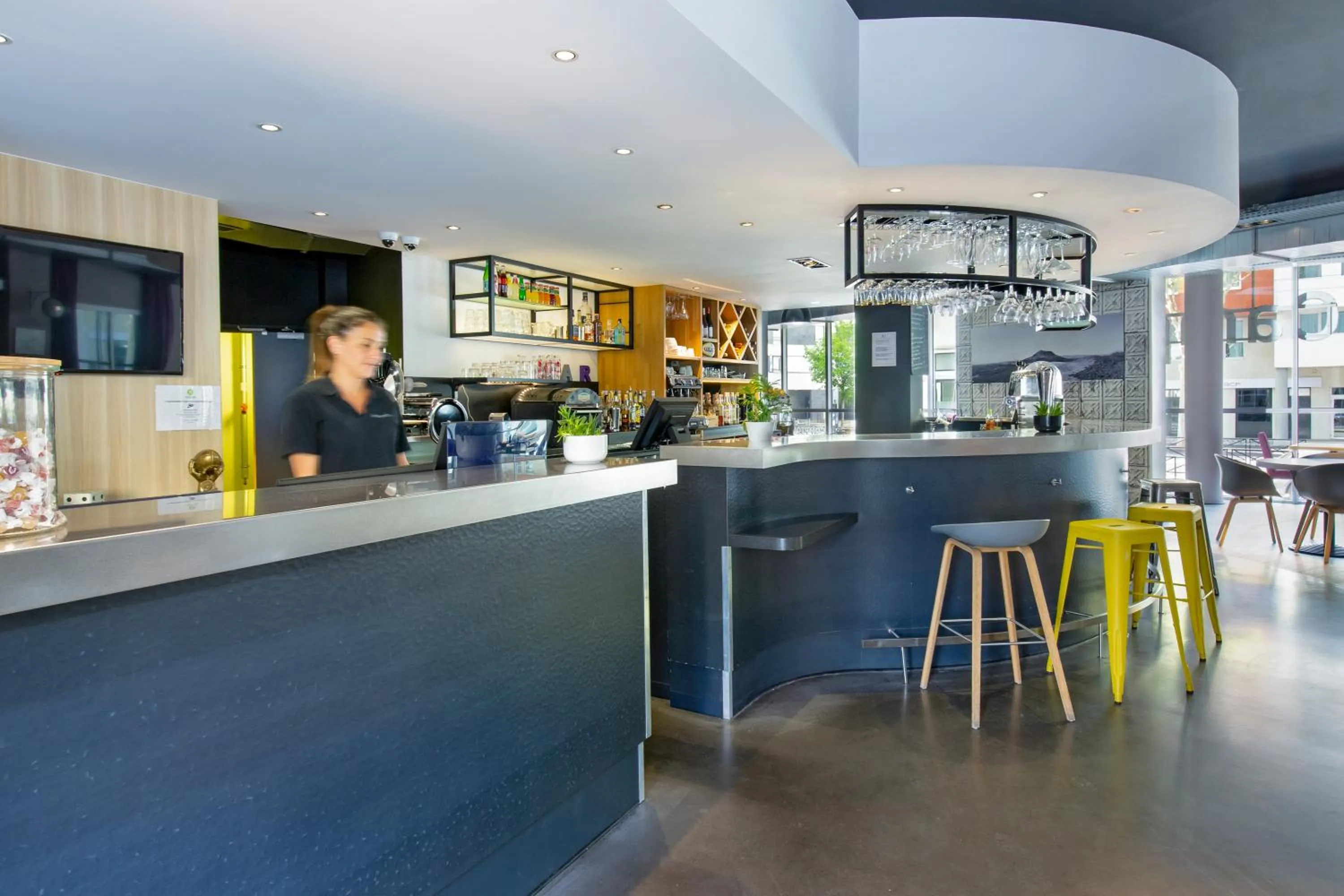 Lobby or reception in Campanile Clermont Ferrand Centre