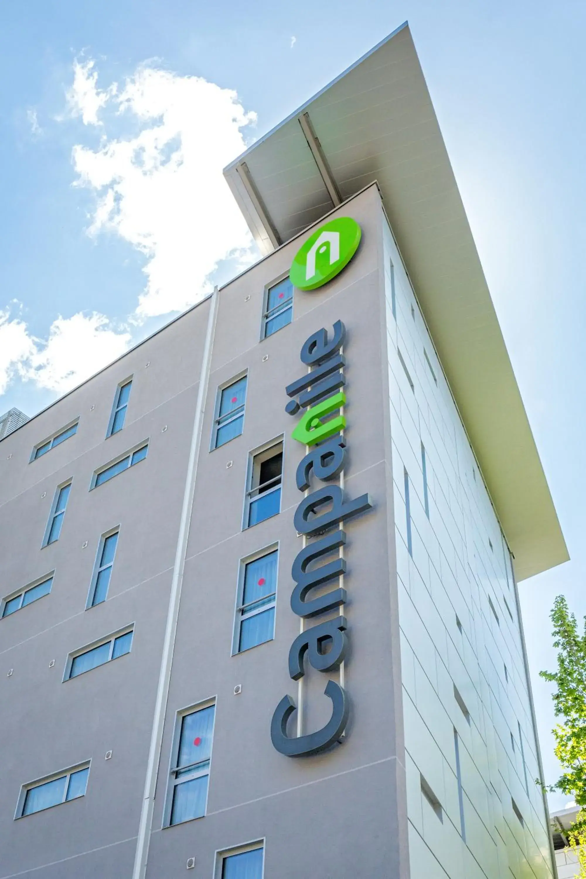 Facade/entrance in Campanile Clermont Ferrand Centre Facade/entrance in Campanile Clermont Ferrand Centre