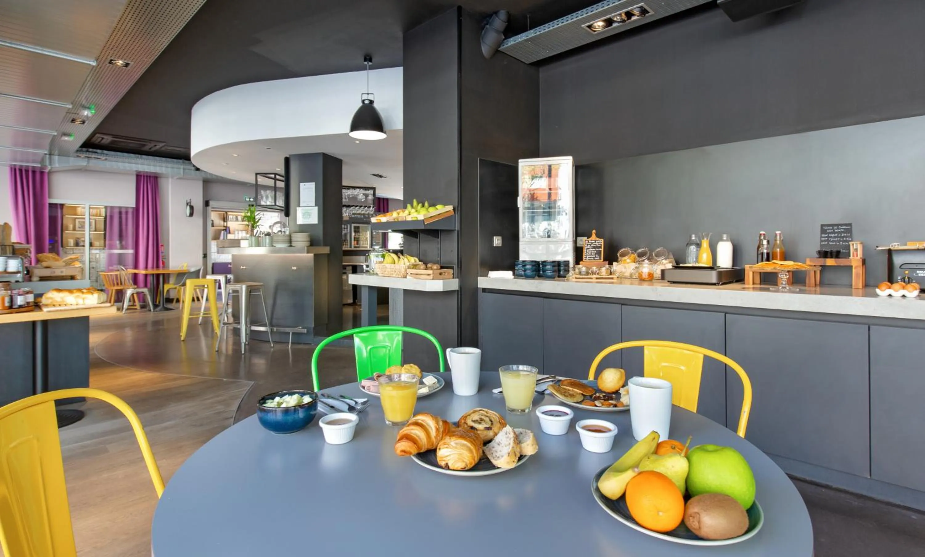 Breakfast in Campanile Clermont Ferrand Centre