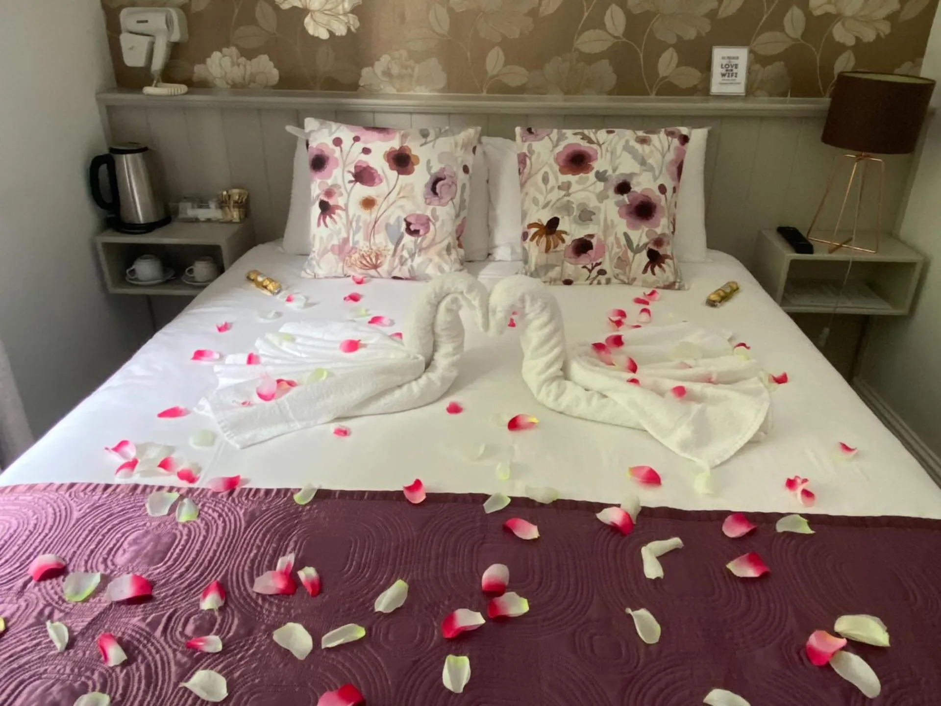 Bed in The Town House Hotel