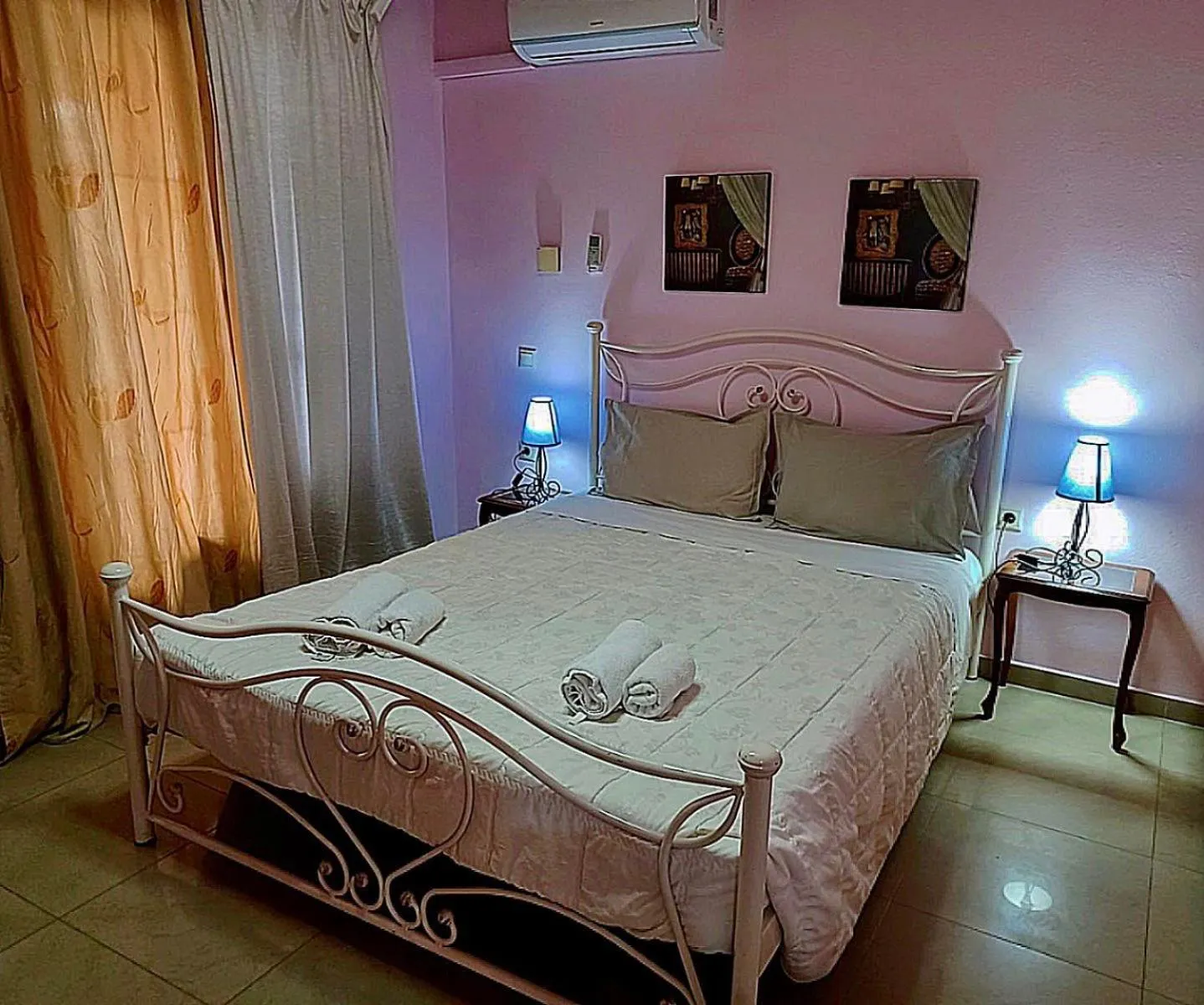 Bed in Angela Corfu