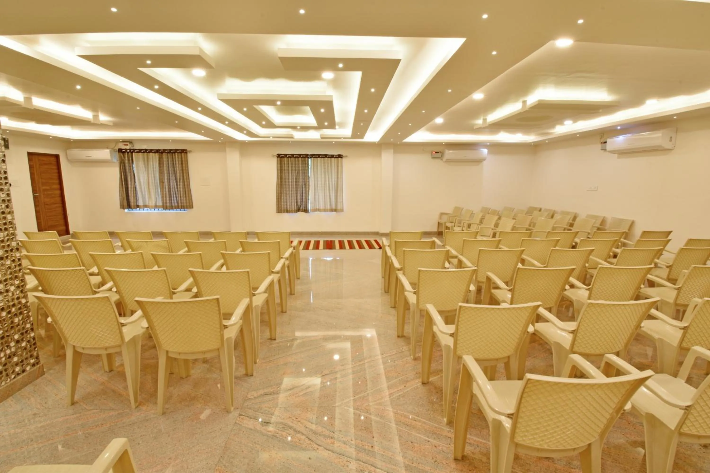 Meeting/conference room in Cannan Residency Pondicherry