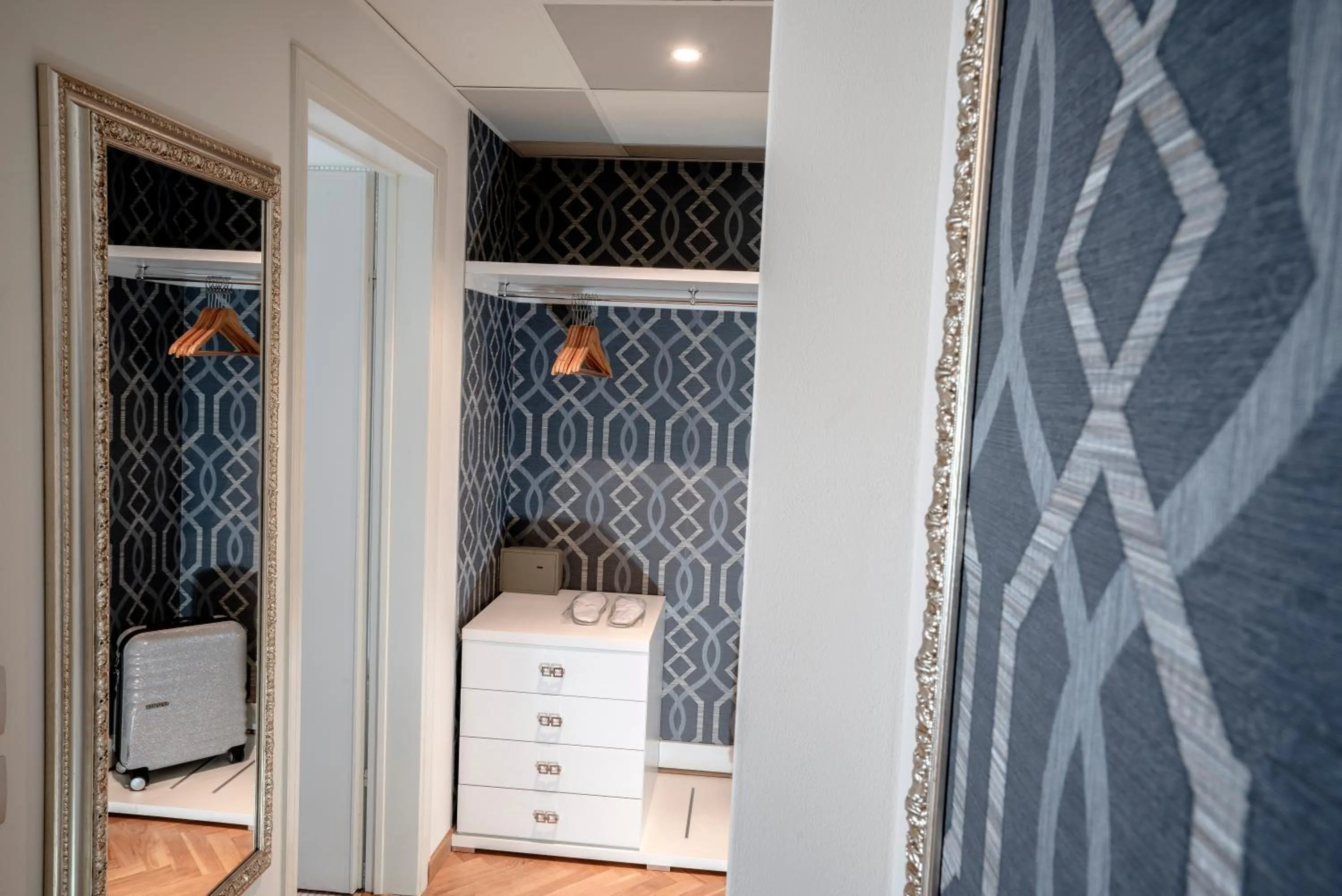 Bedroom in Hotel Bellevue