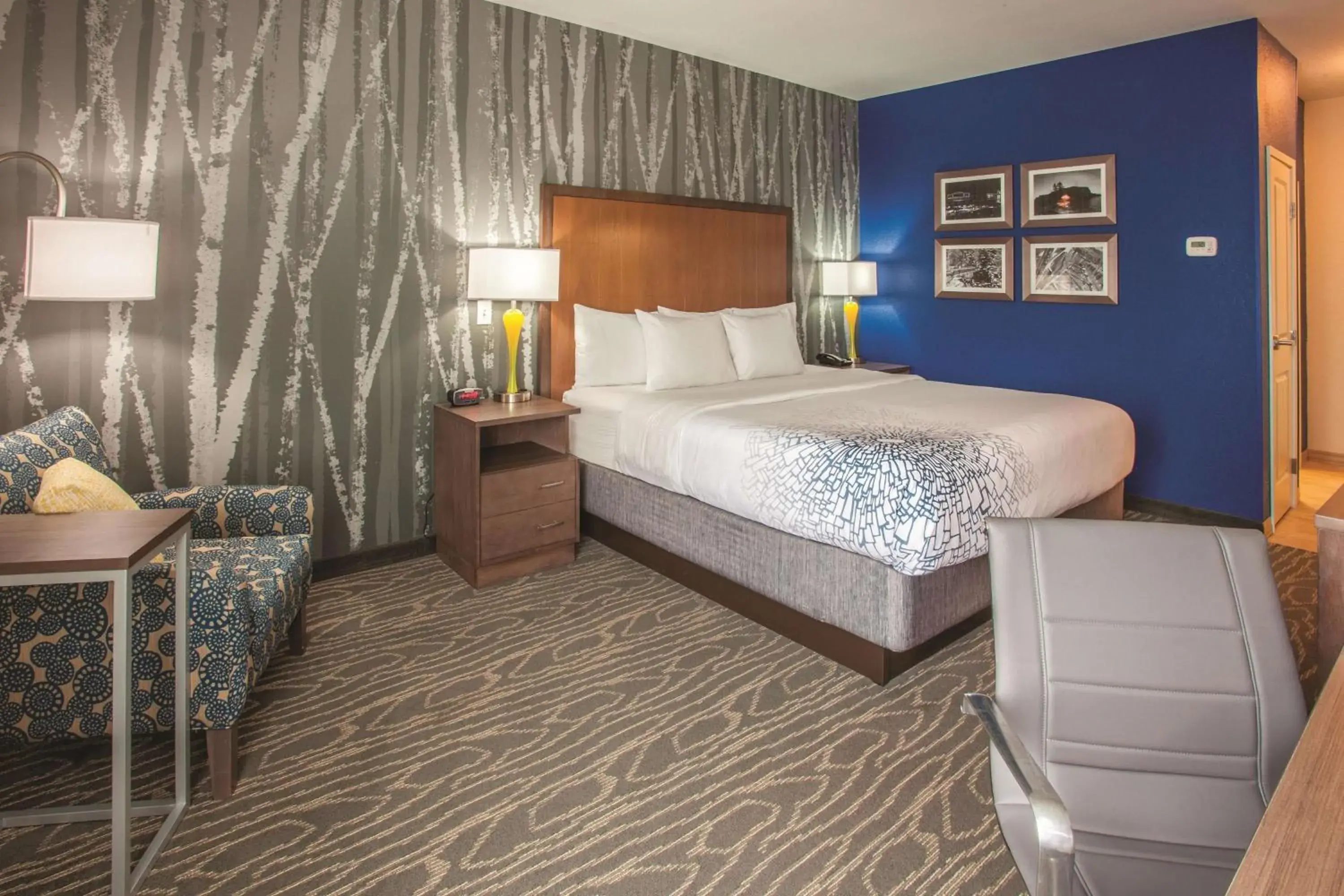 King Room in La Quinta by Wyndham Duluth King Room in La Quinta by Wyndham Duluth