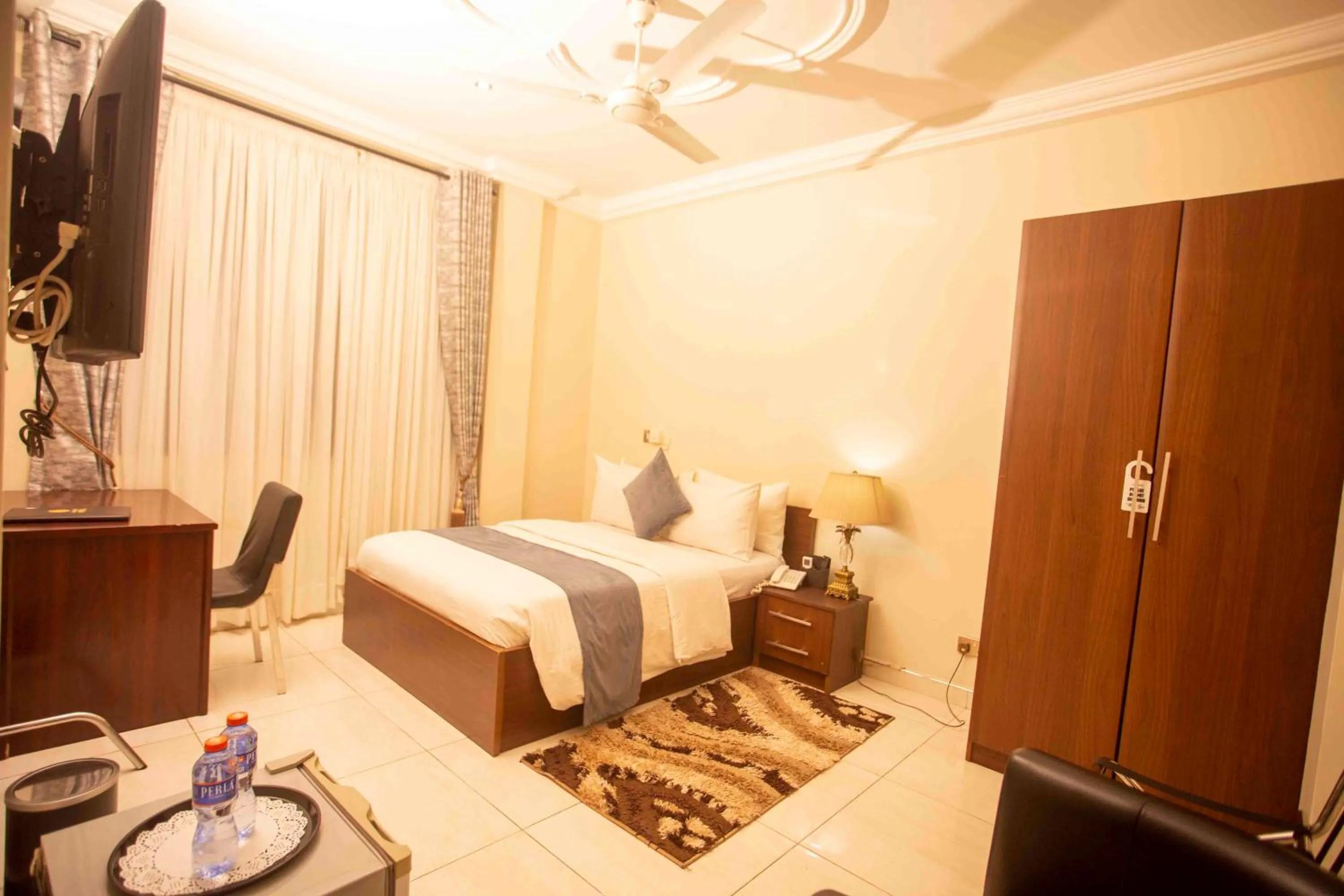 Bed in Parkview Hotel