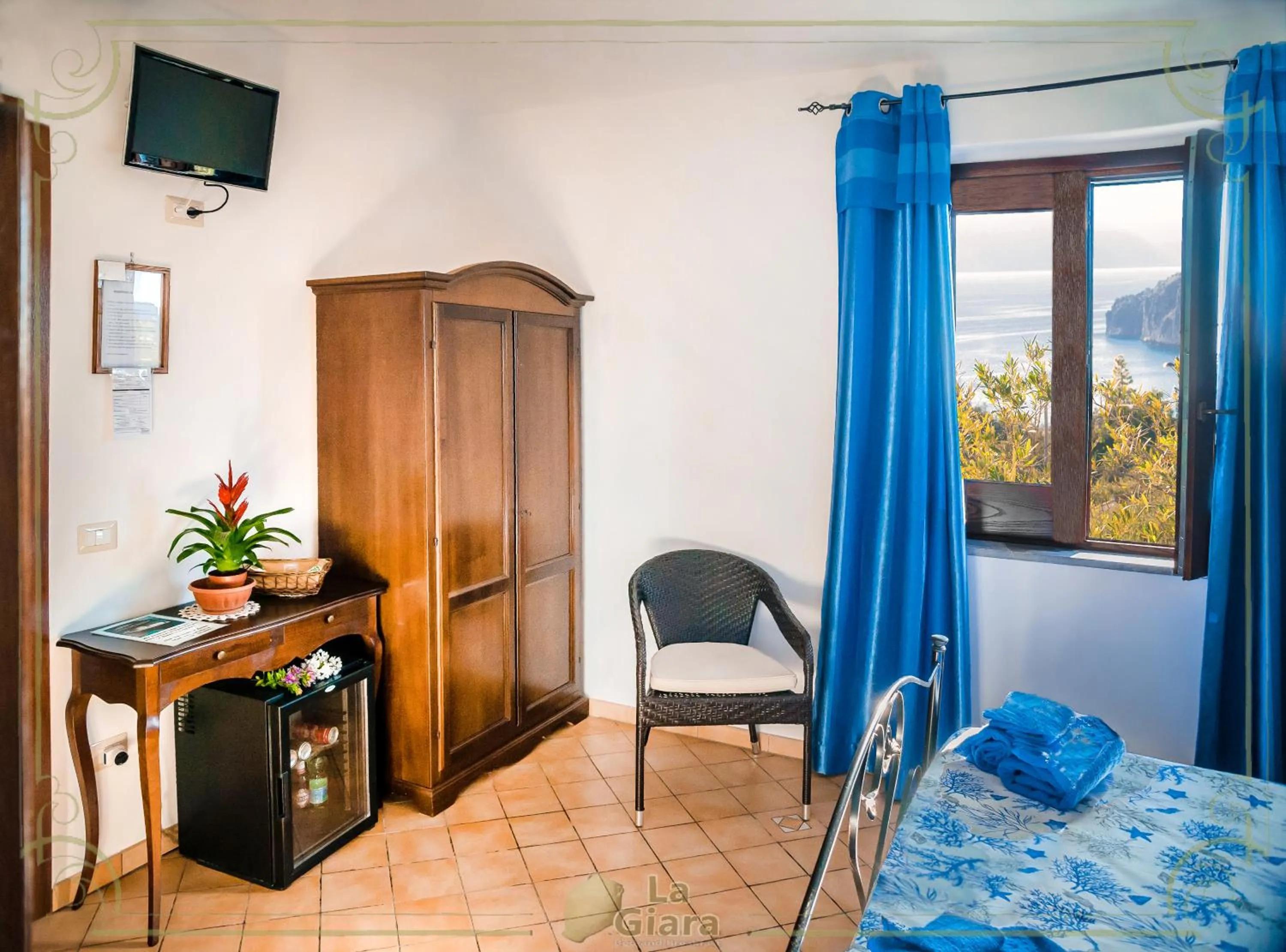 View (from property/room), Bed in B&b La Giara