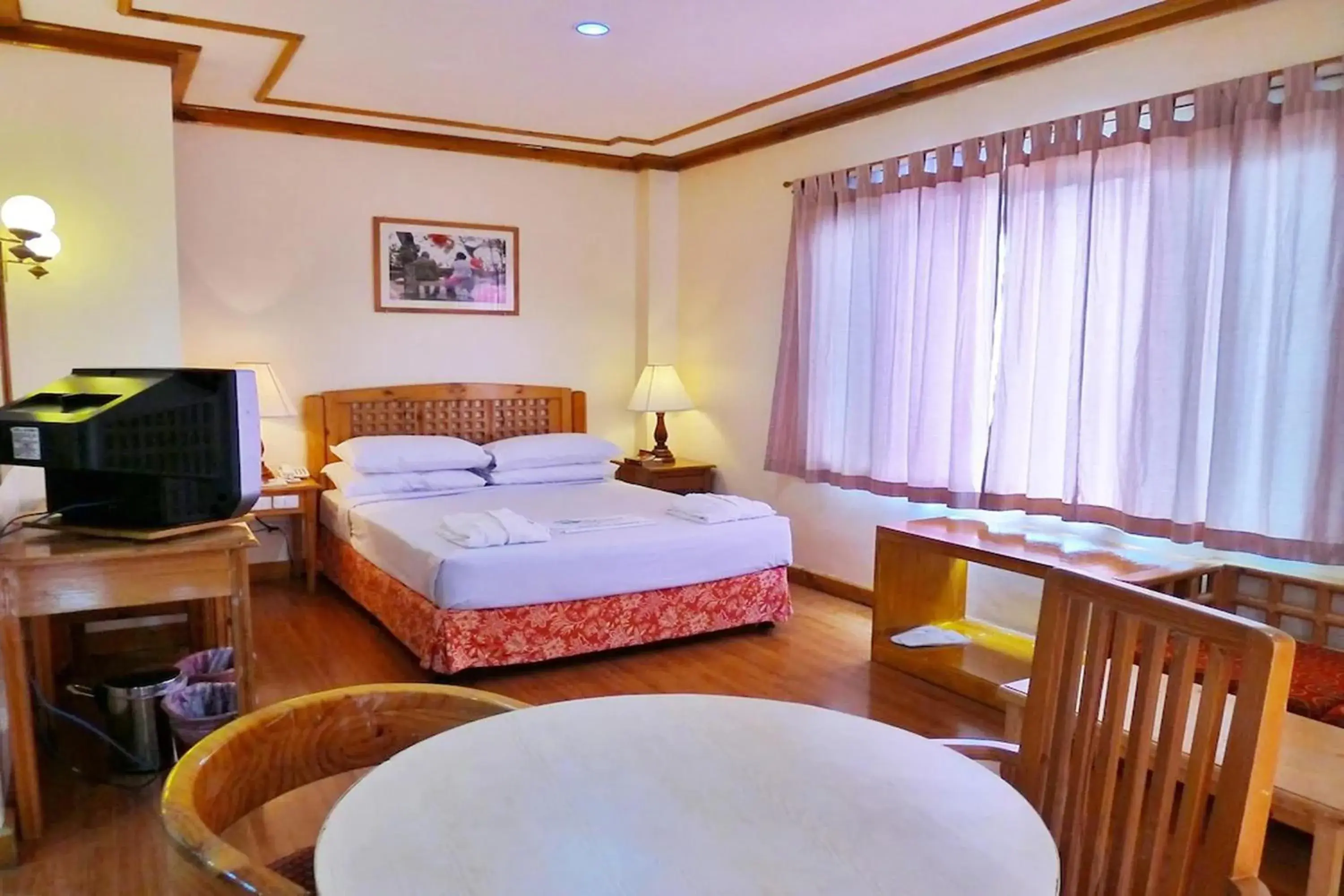 Junior Suite with Balcony in Ridgewood Hotel Baguio near The Mansion Junior Suite with Balcony in Ridgewood Hotel Baguio near The Mansion