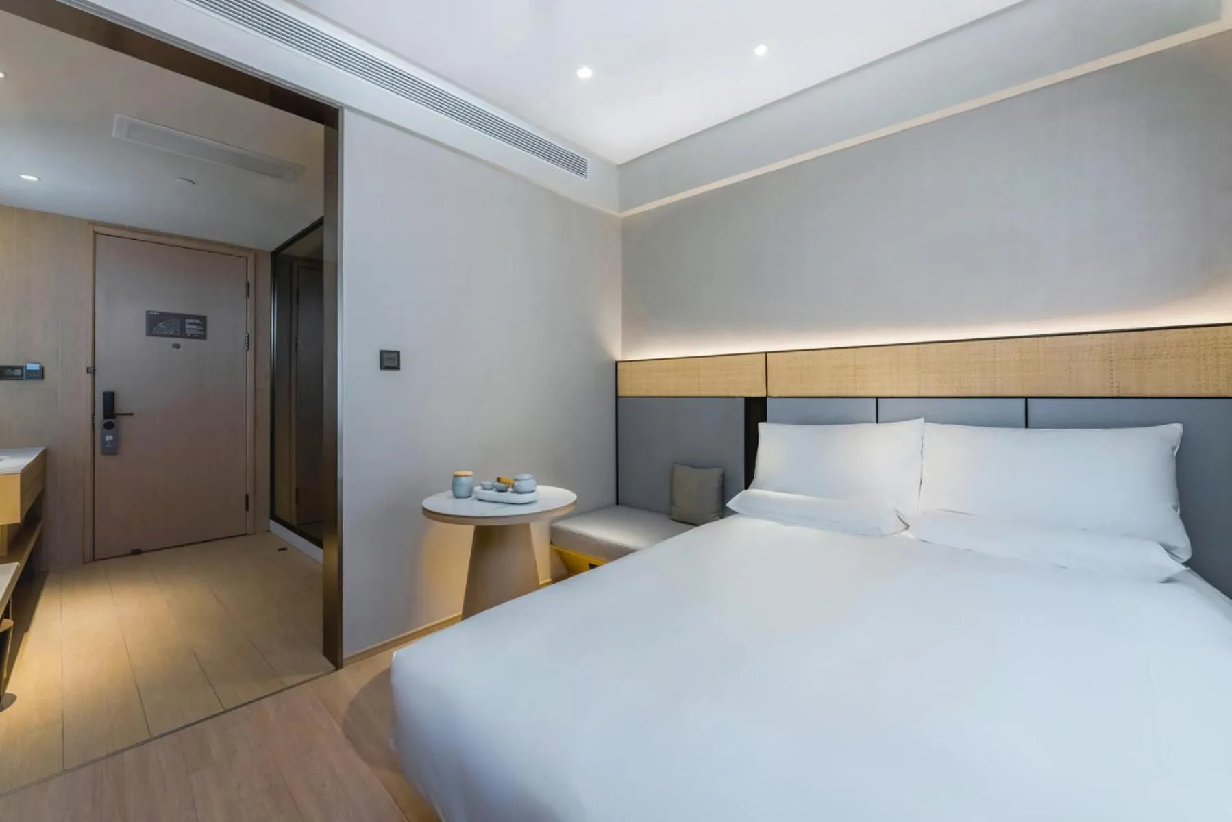 JI Hotel Shanghai People's Square