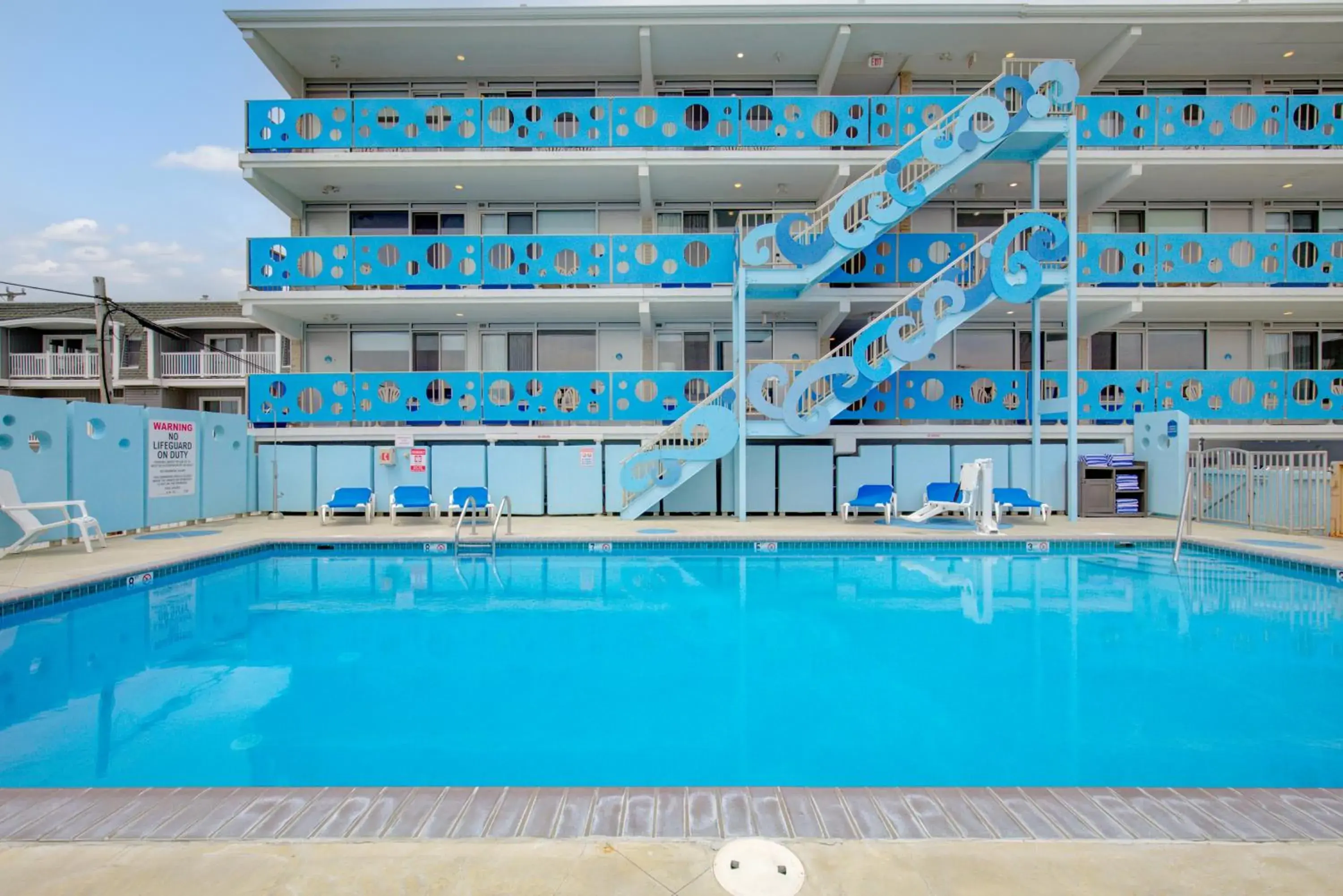 Swimming pool in Ocean 7 Swimming pool in Ocean 7