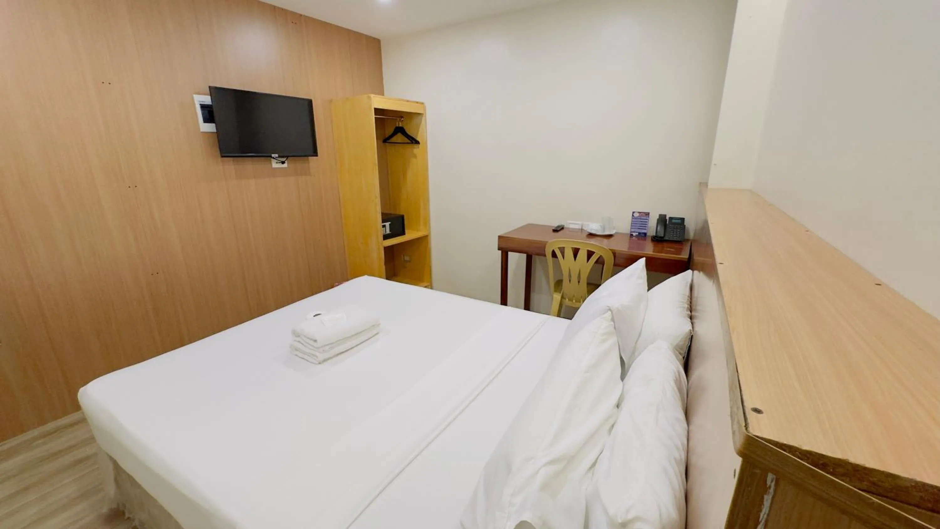 Bed in La Anclar Hotel