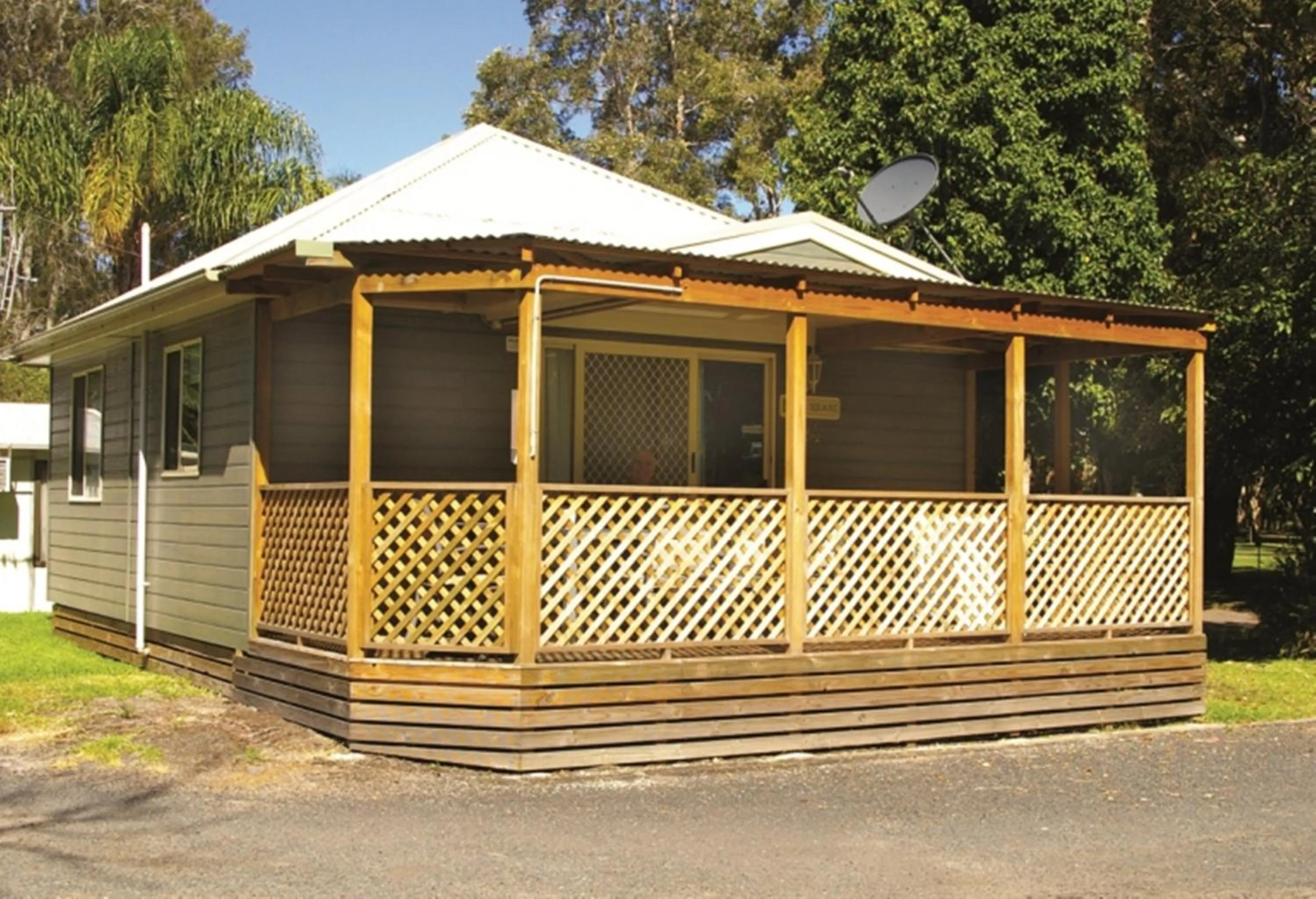 Street view in Smugglers Cove Holiday Village