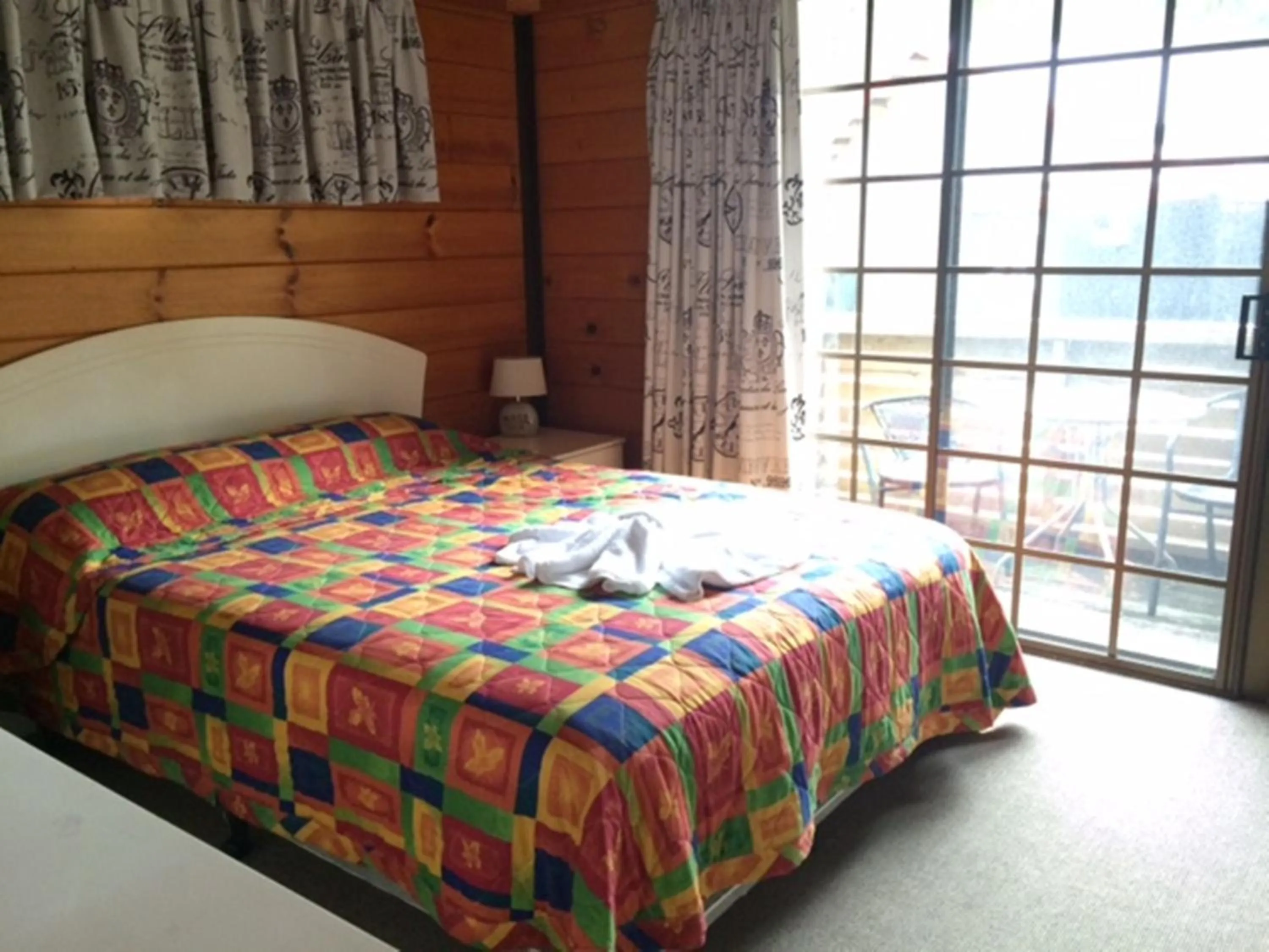 Bedroom, Bed in Smugglers Cove Holiday Village