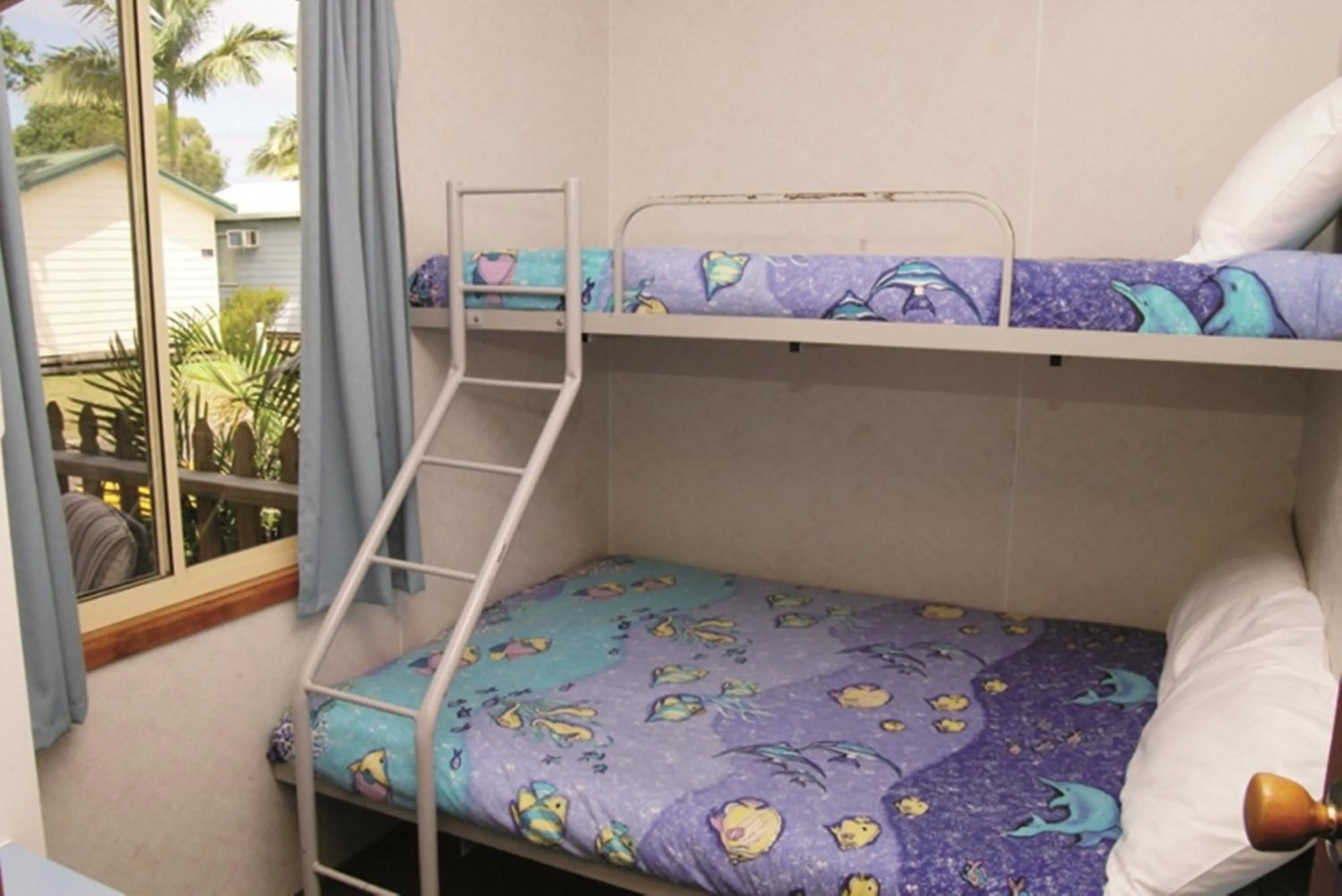 bunk bed, Bed in Smugglers Cove Holiday Village