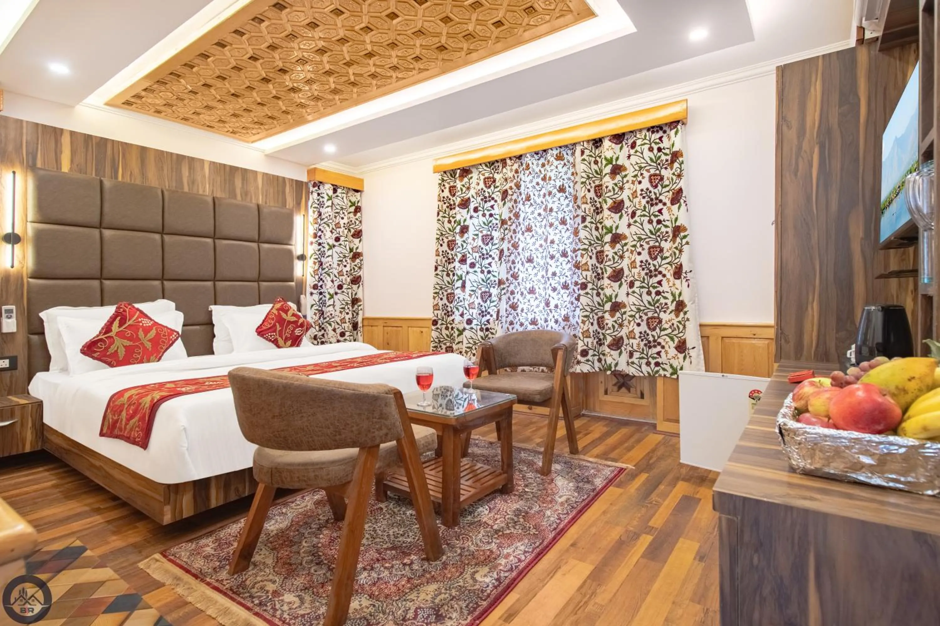 Bed in Bombay Residency