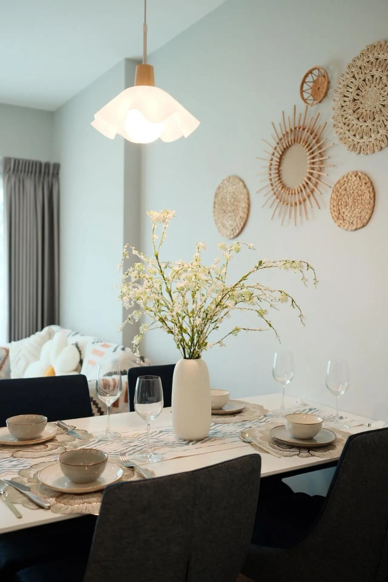 Dining area in Family Suite Nice Pool Full Facilities Self Check