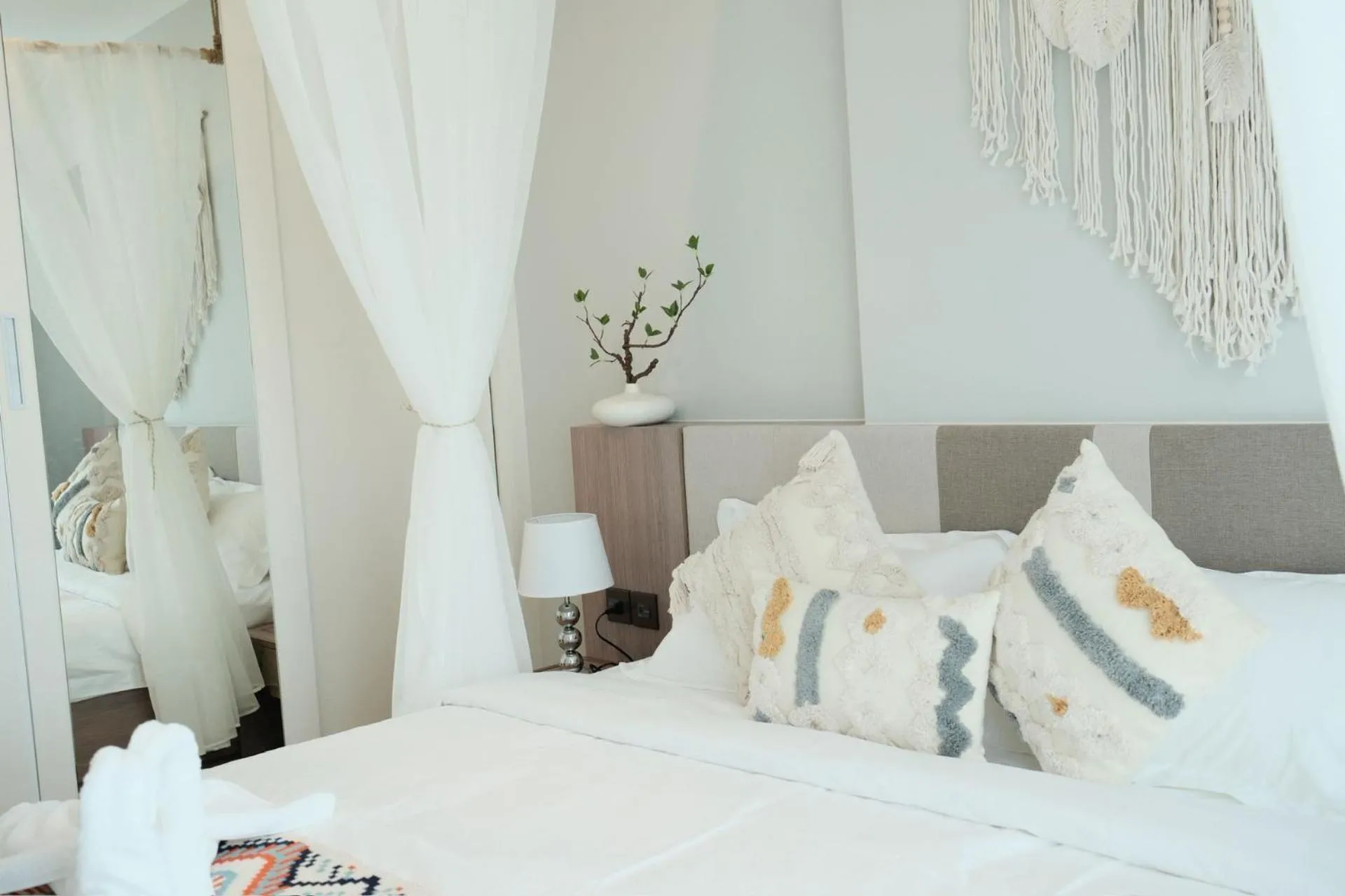 Bedroom, Bed in Family Suite Nice Pool Full Facilities Self Check