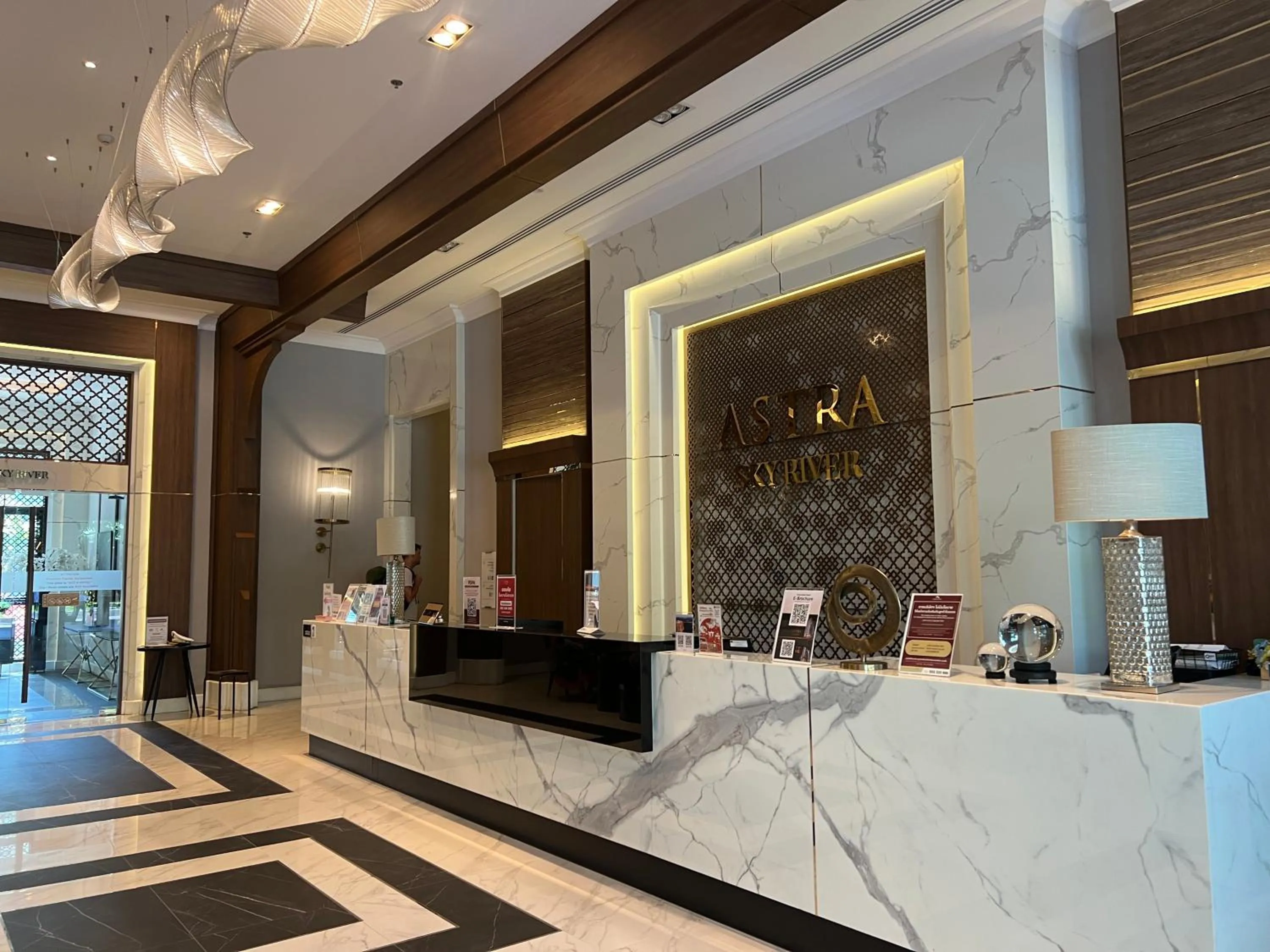 Lobby or reception in Family Suite Nice Pool Full Facilities Self Check