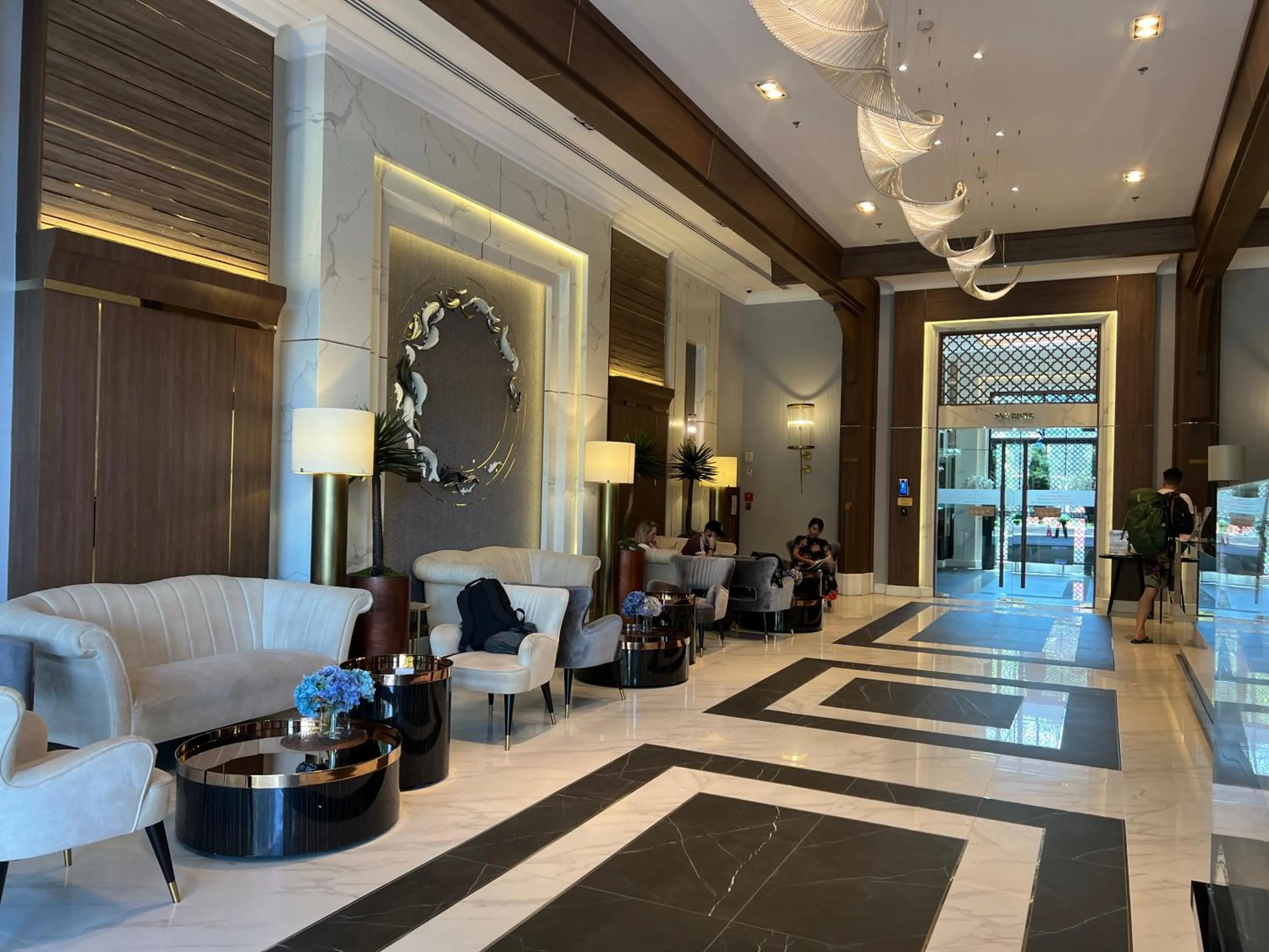 Lobby or reception in Family Suite Nice Pool Full Facilities Self Check