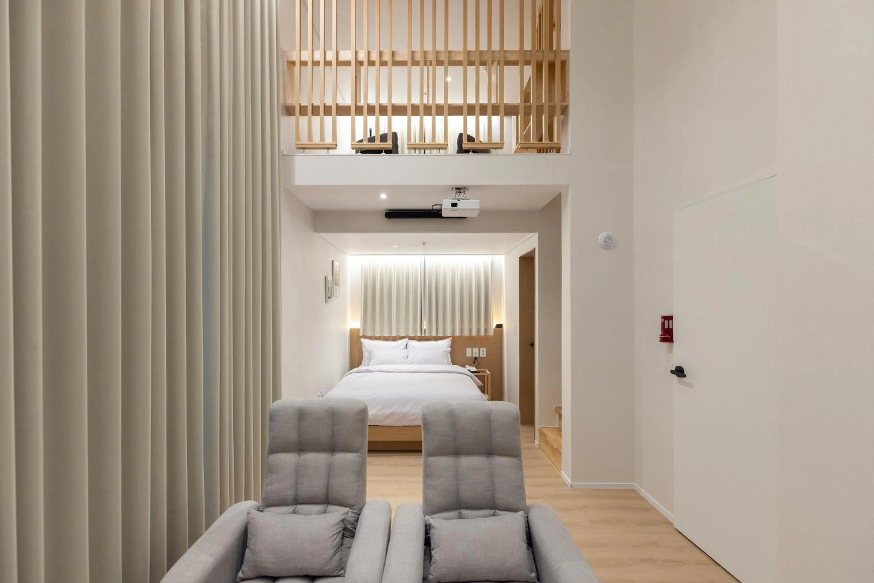 Photo of the whole room, Bed in From H US Hotel with Aank Seoul Gangseo Hwagok