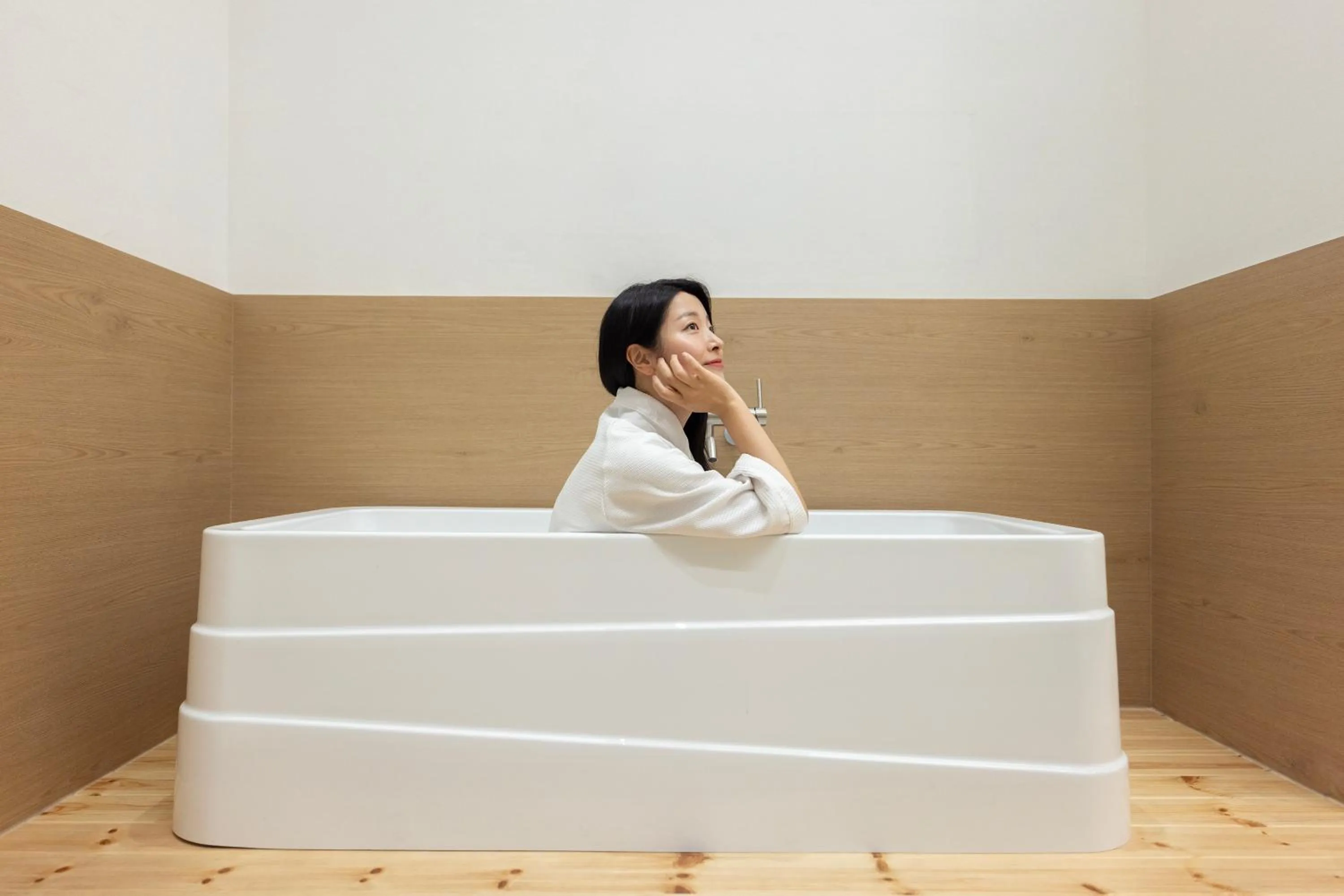 Hot Tub in From H US Hotel with Aank Seoul Gangseo Hwagok