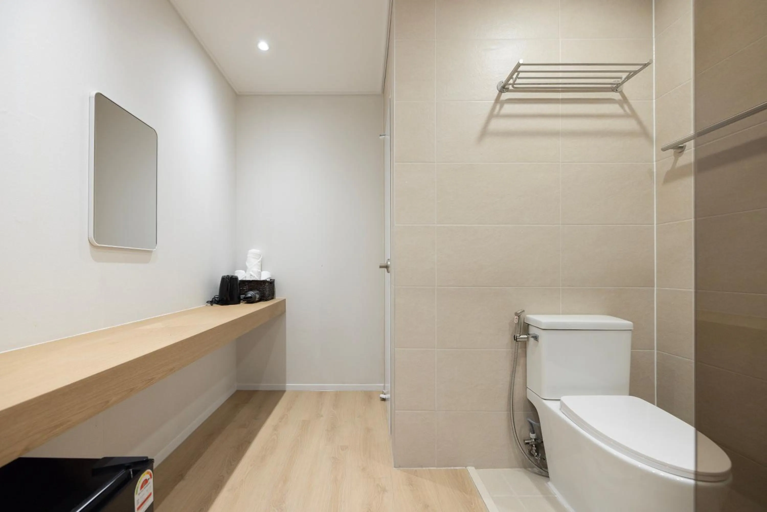 Toilet in From H US Hotel with Aank Seoul Gangseo Hwagok