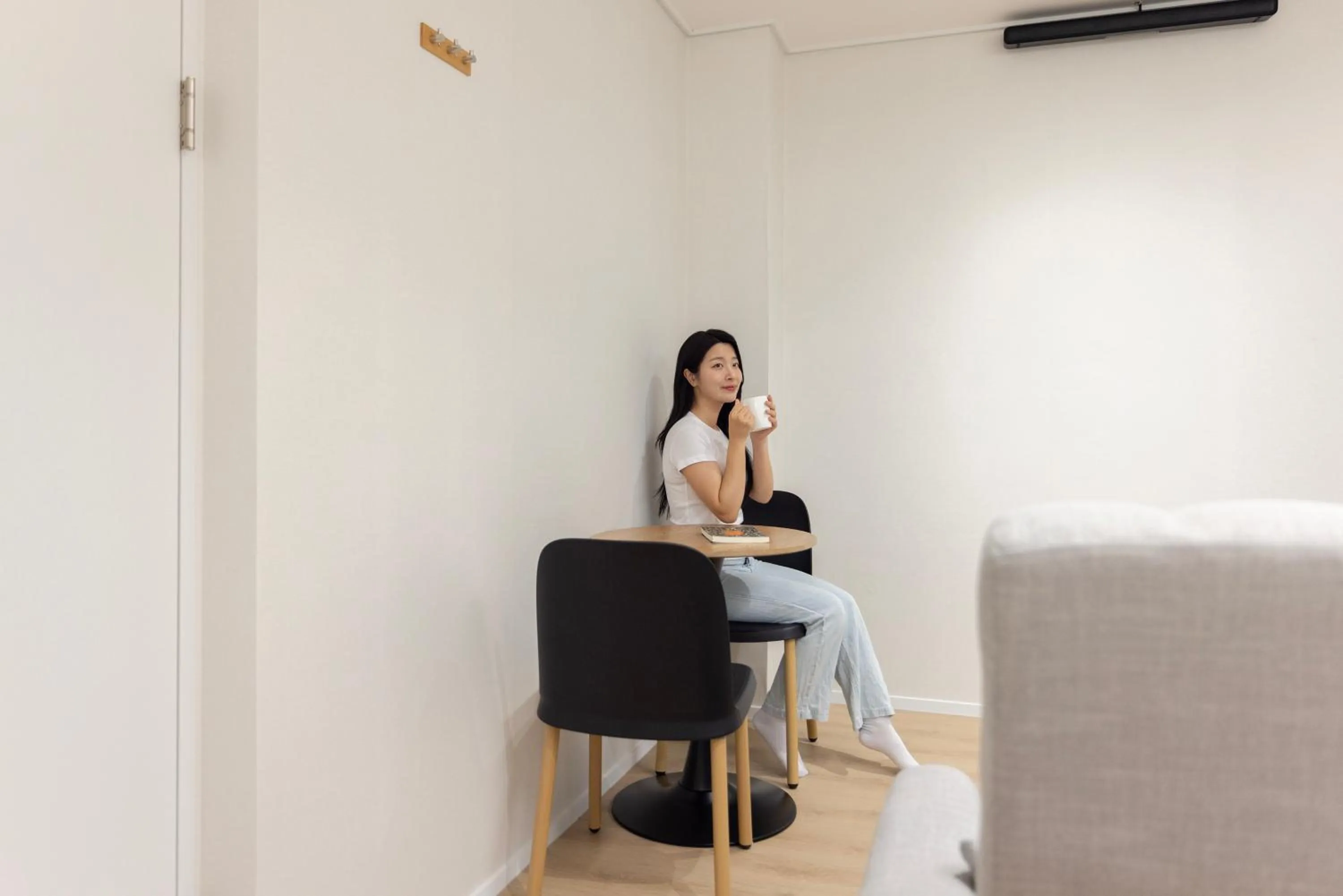 Seating area in From H US Hotel with Aank Seoul Gangseo Hwagok