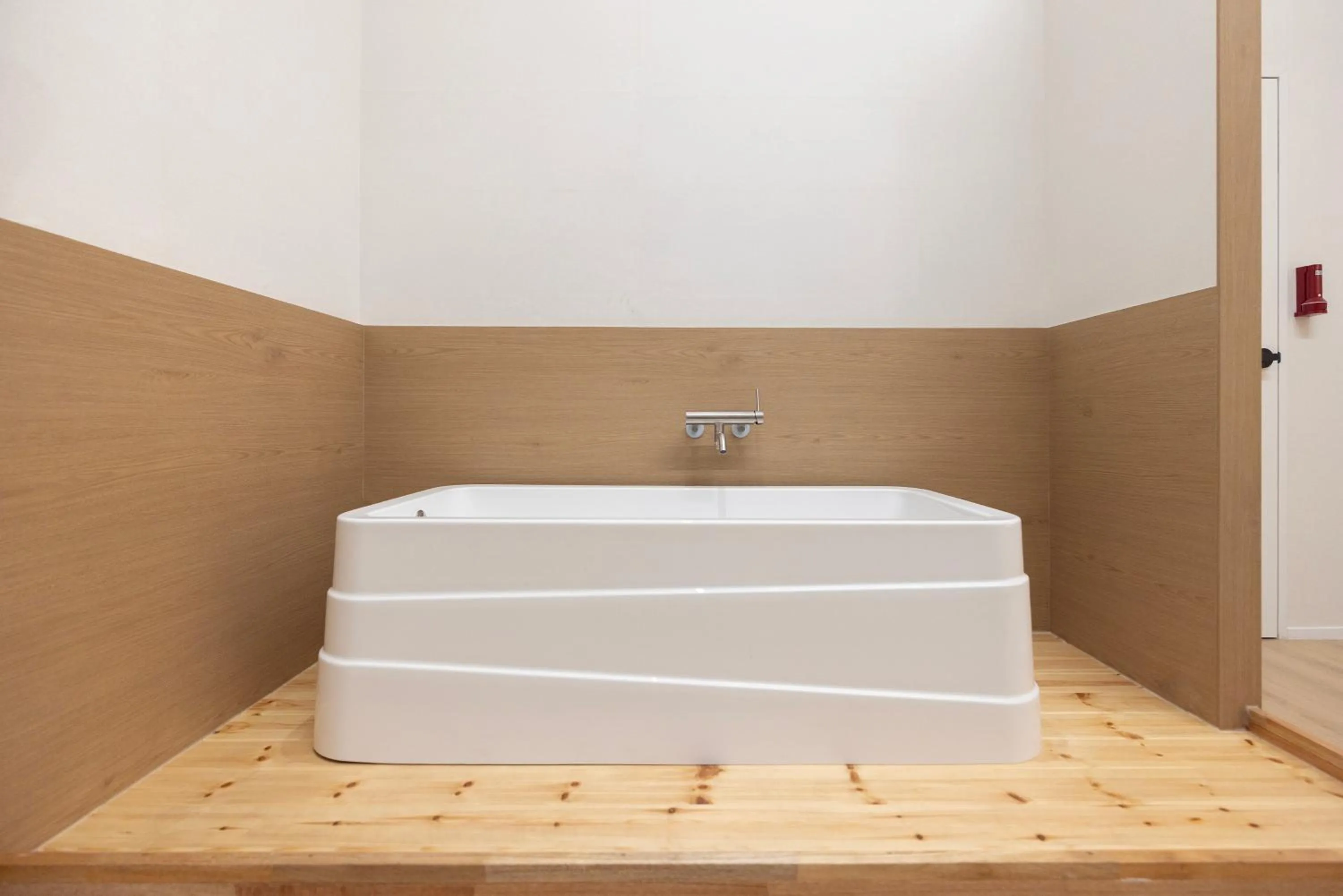 Hot Tub in From H US Hotel with Aank Seoul Gangseo Hwagok