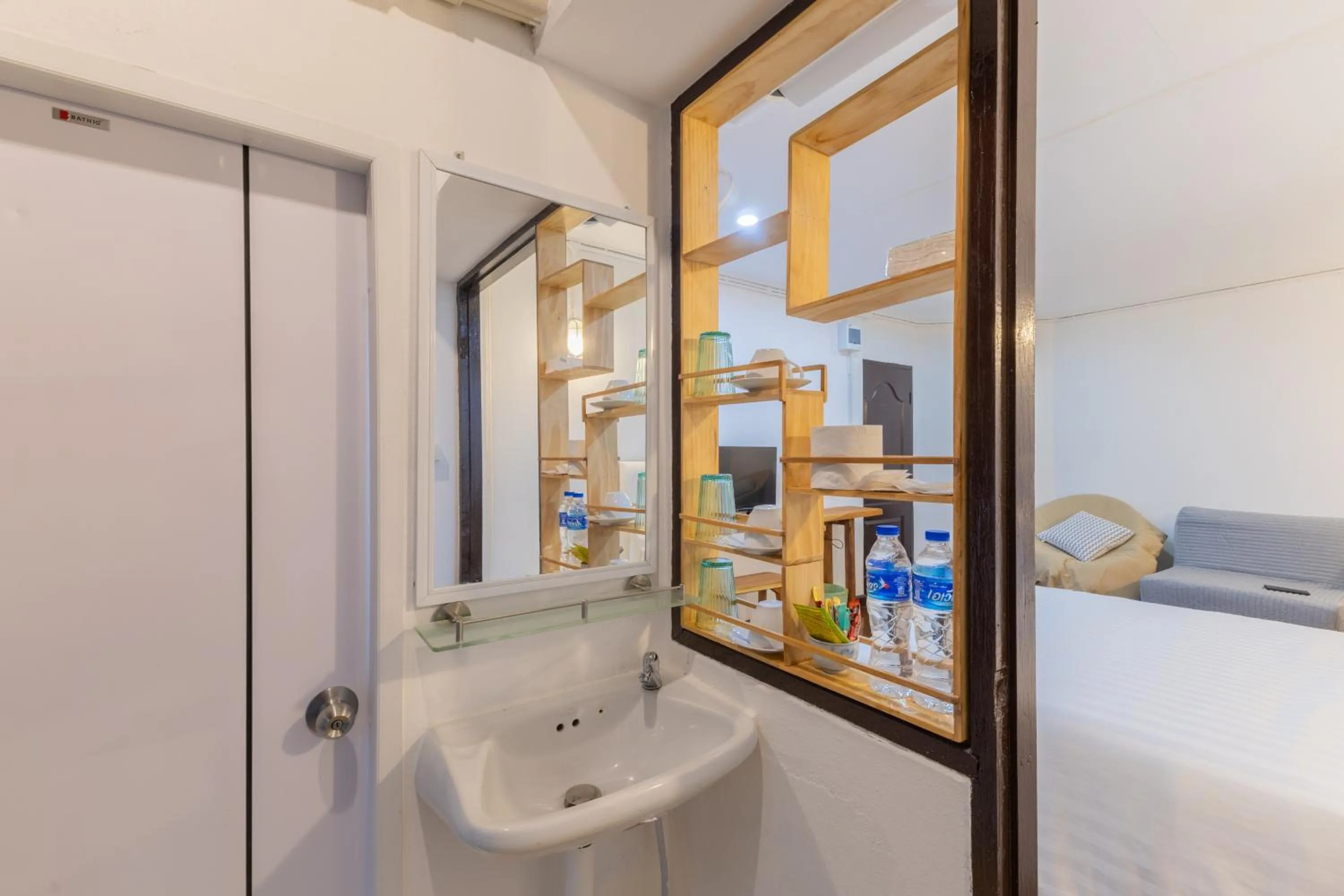 Photo of the whole room in Calmly Stay Ratchada