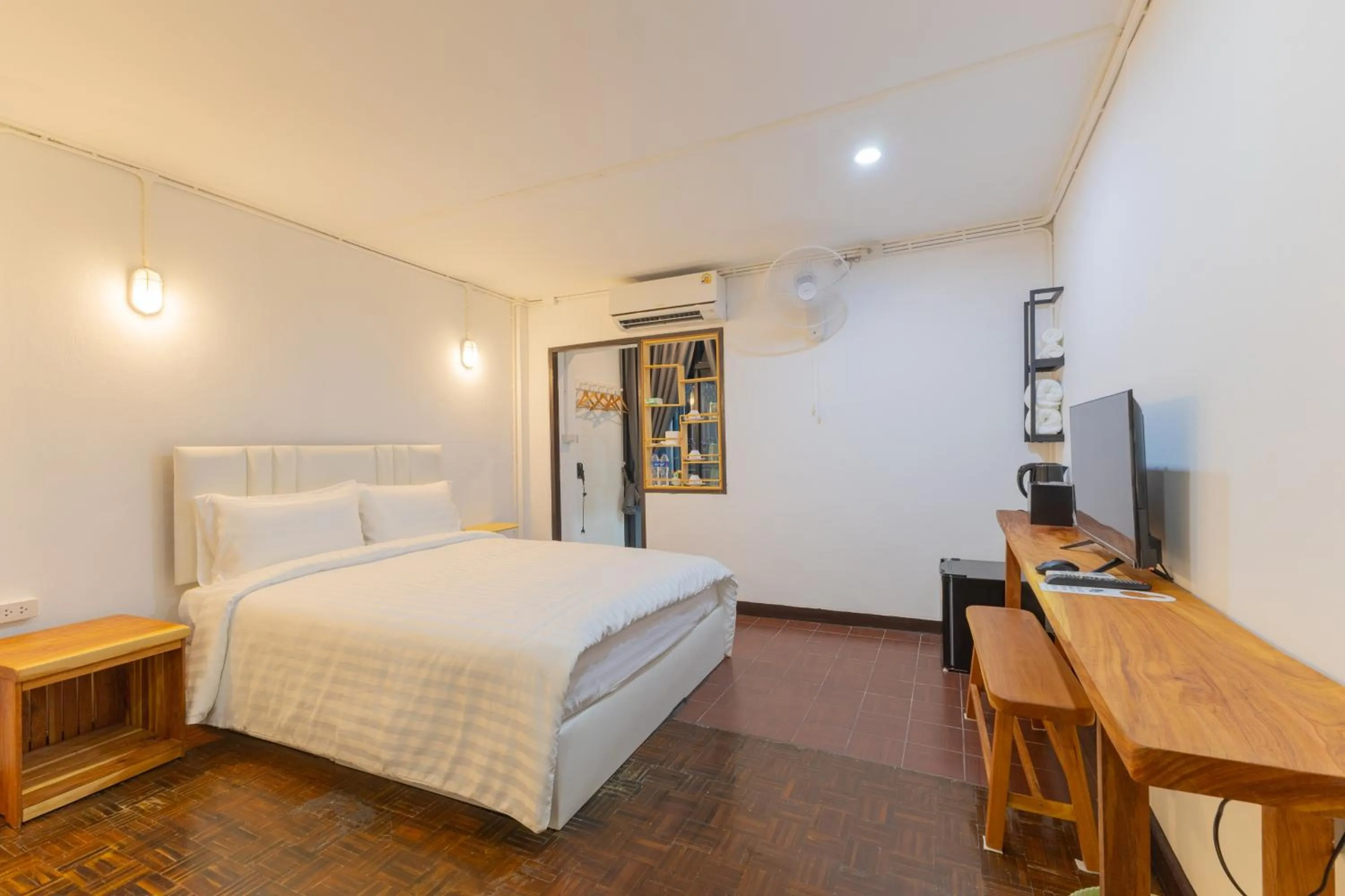 Photo of the whole room, Bed in Calmly Stay Ratchada