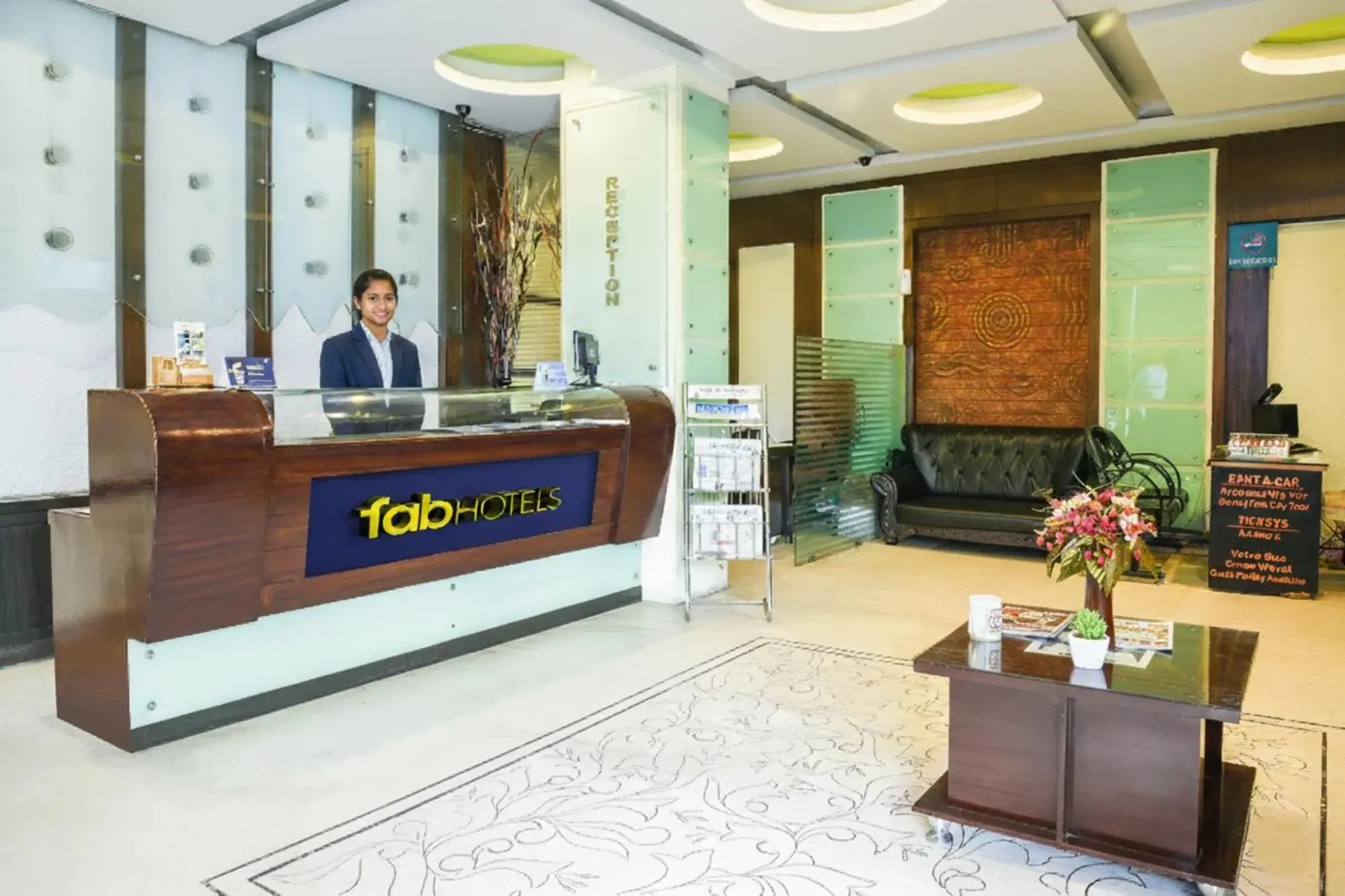 Lobby or reception in FabHotel Royal Residency II - Nr Lakdikapul Metro Station Lobby or reception in FabHotel Royal Residency II - Nr Lakdikapul Metro Station