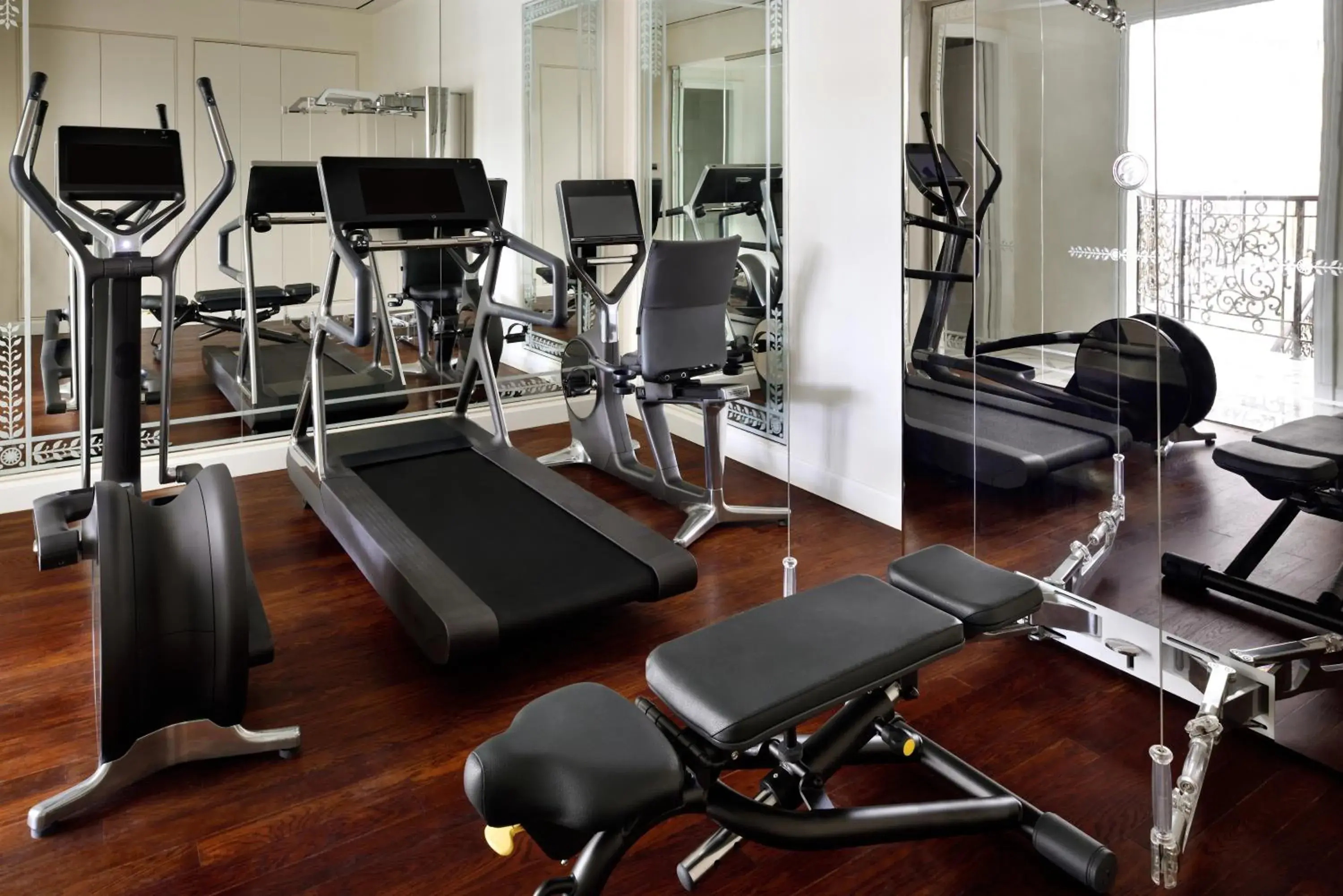 Fitness centre/facilities in Palazzo Versace Dubai Fitness centre/facilities in Palazzo Versace Dubai