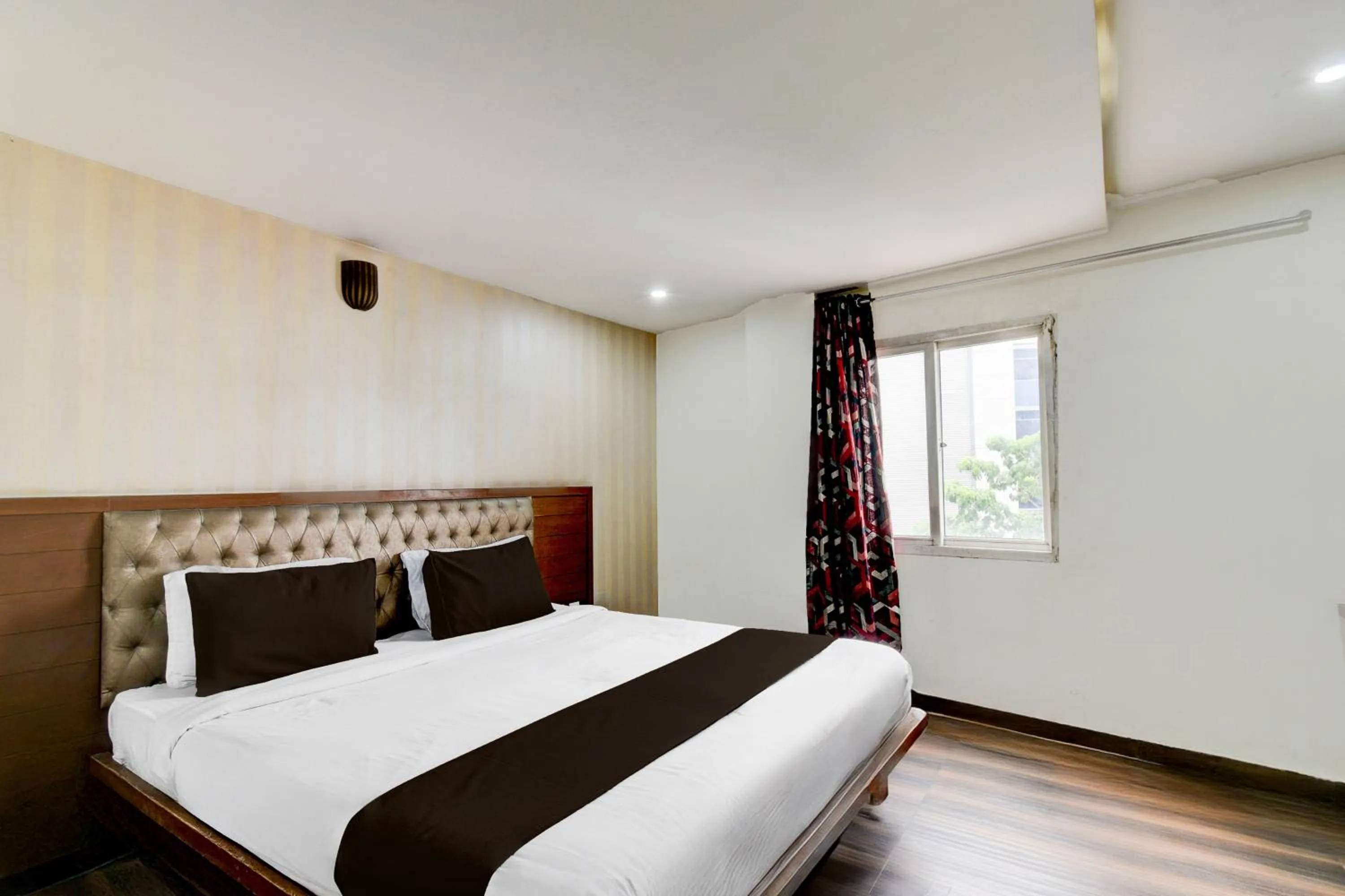 Bedroom in Townhouse Kothapet Formerly Surabhi Elite