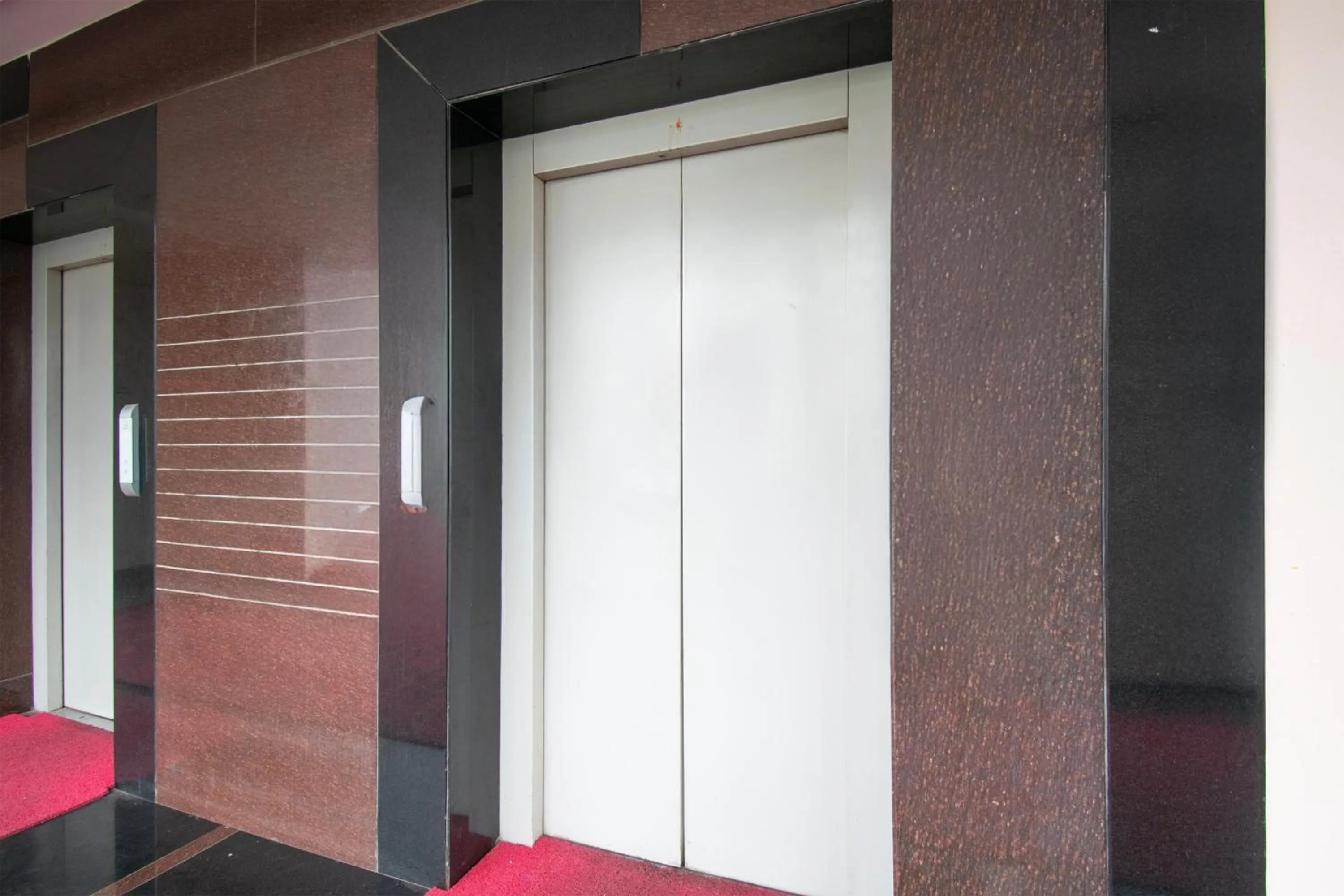 Lobby or reception in Super Townhouse Kothapet Formerly Surabhi Elite