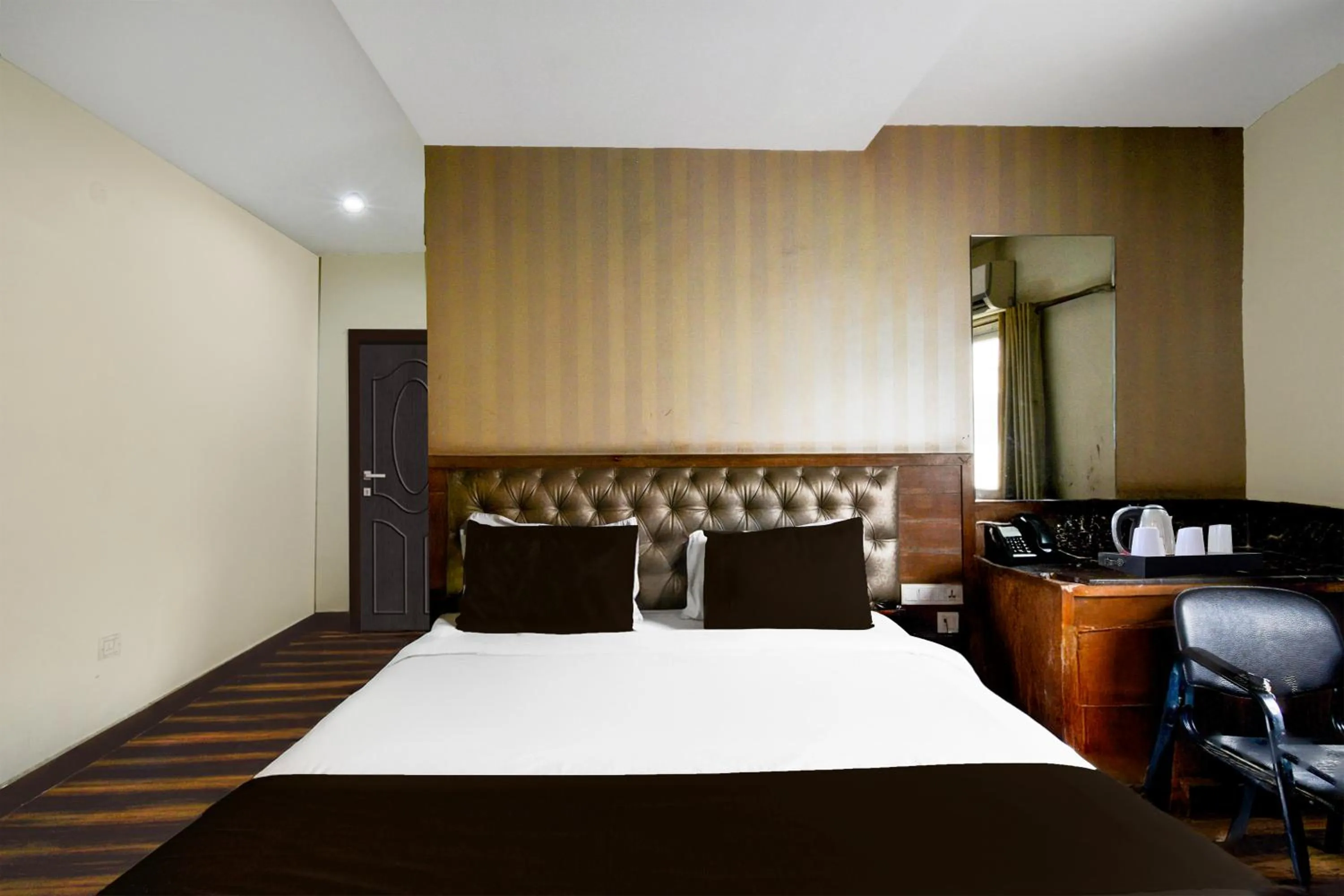 Bedroom in Townhouse Kothapet Formerly Surabhi Elite