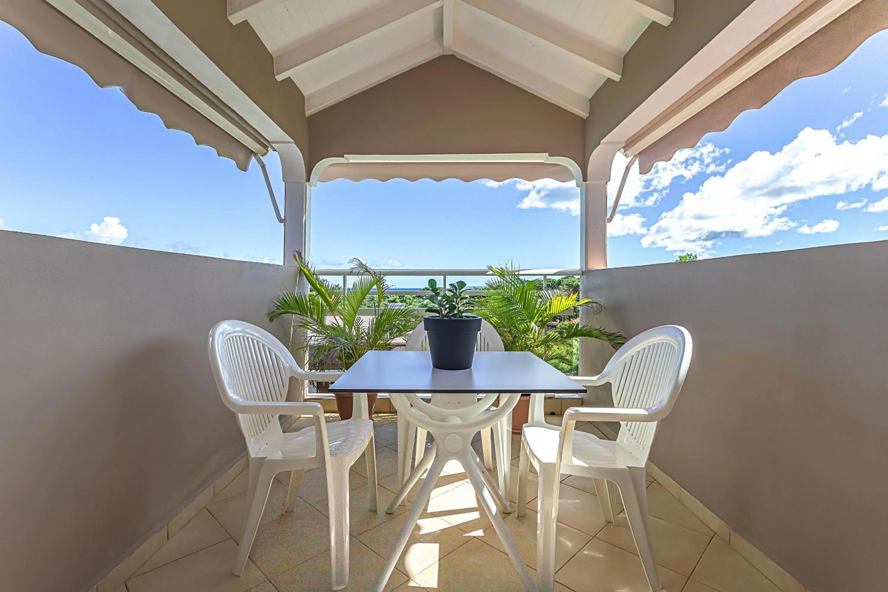 Balcony/Terrace in Chez Gerty Et Jocelyn