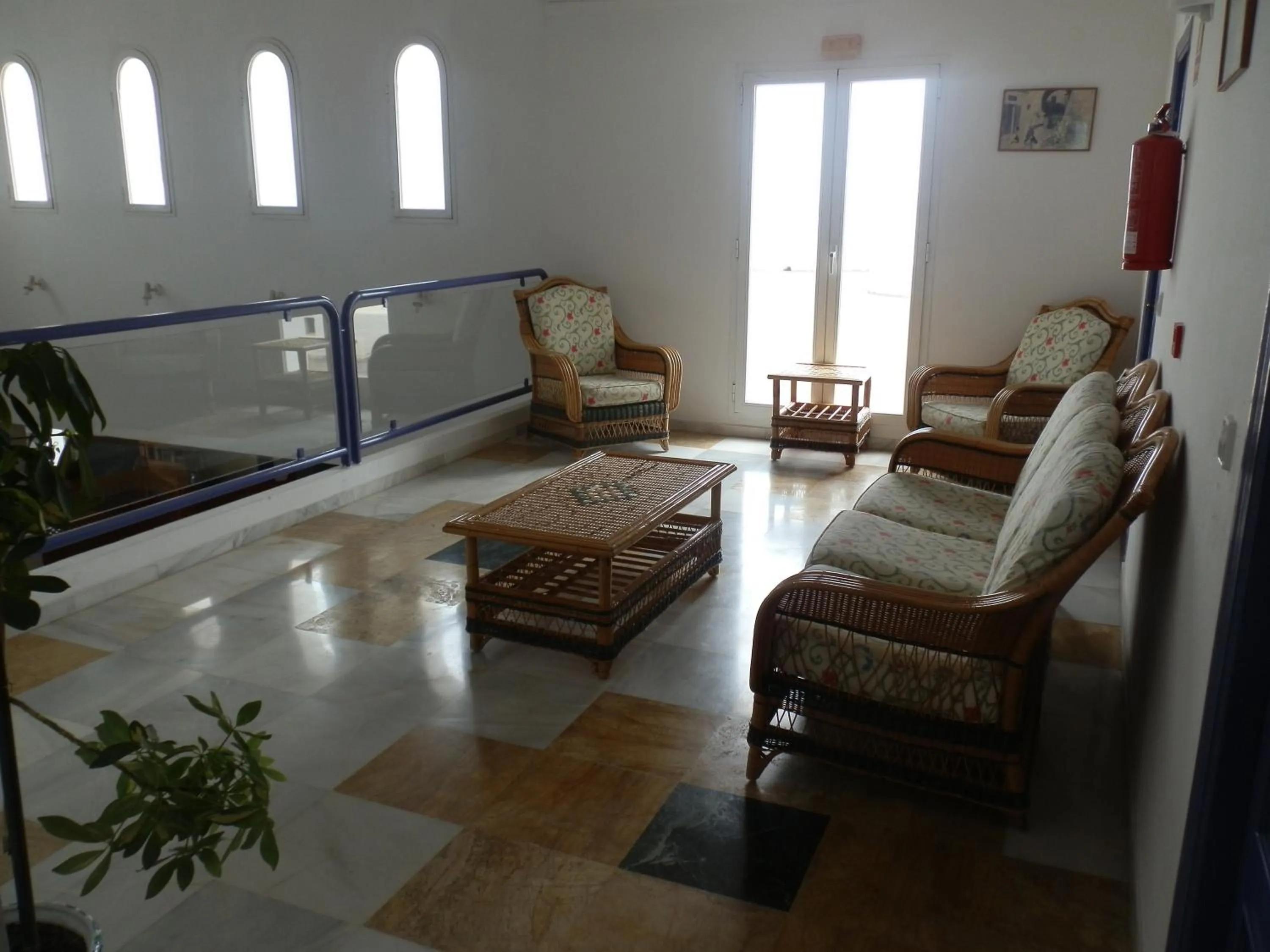 Communal lounge/ TV room in Hotel Mojácar Playa
