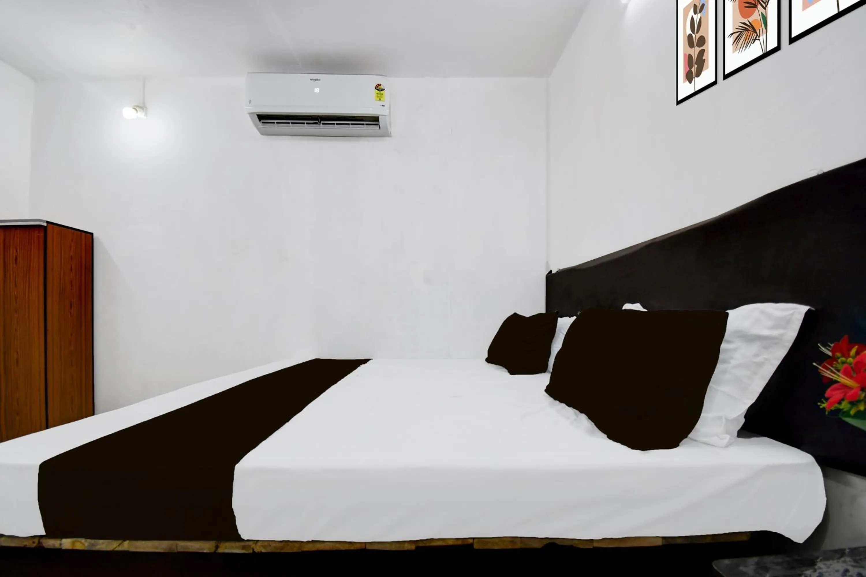 Bedroom, Bed in Super Hotel O Gaya Railway Junction Formerly Family Guest House