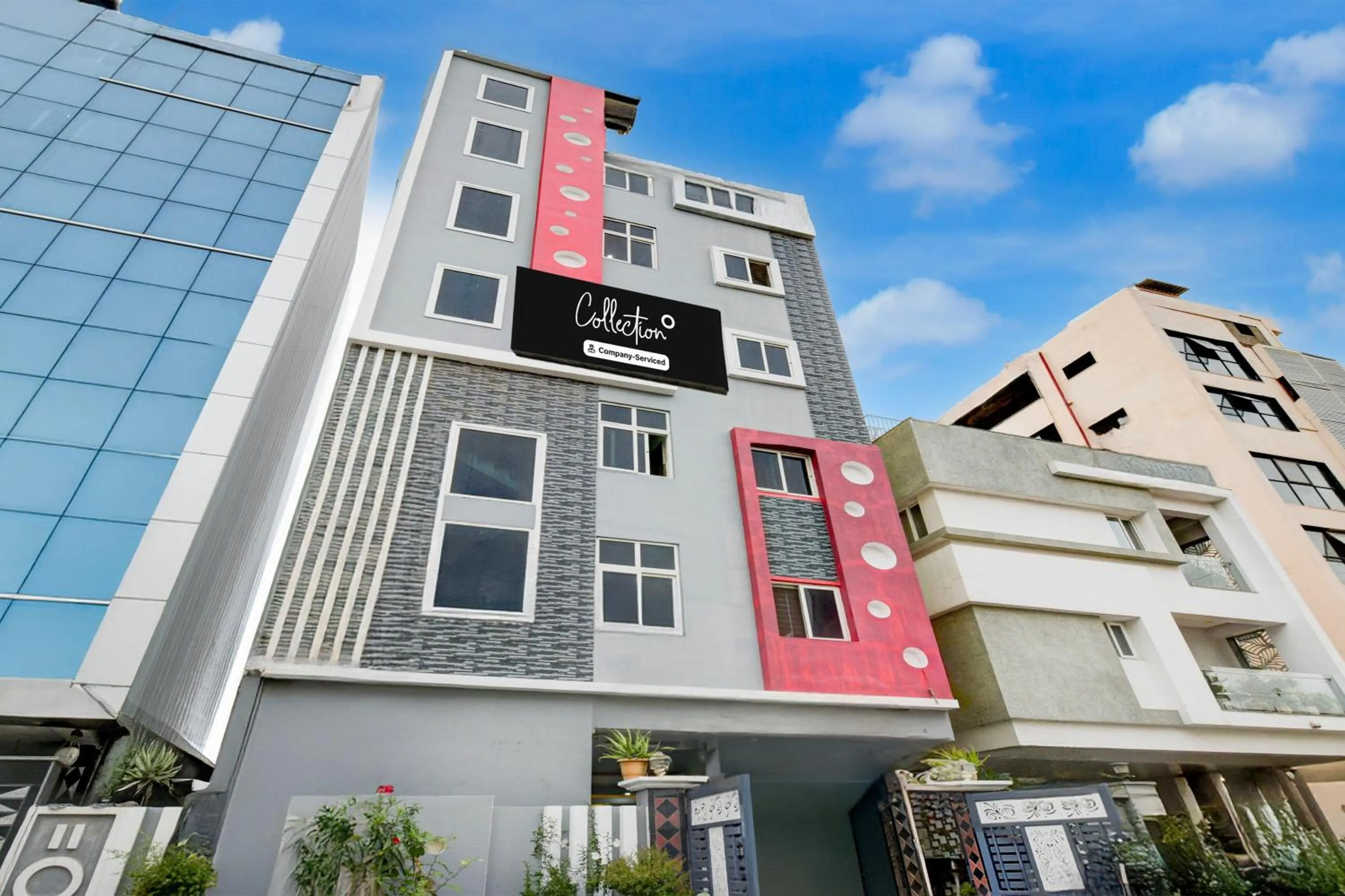 Facade/entrance in Super Collection O Khajaguda Hills Formerly Sri Balaji Luxary Rooms