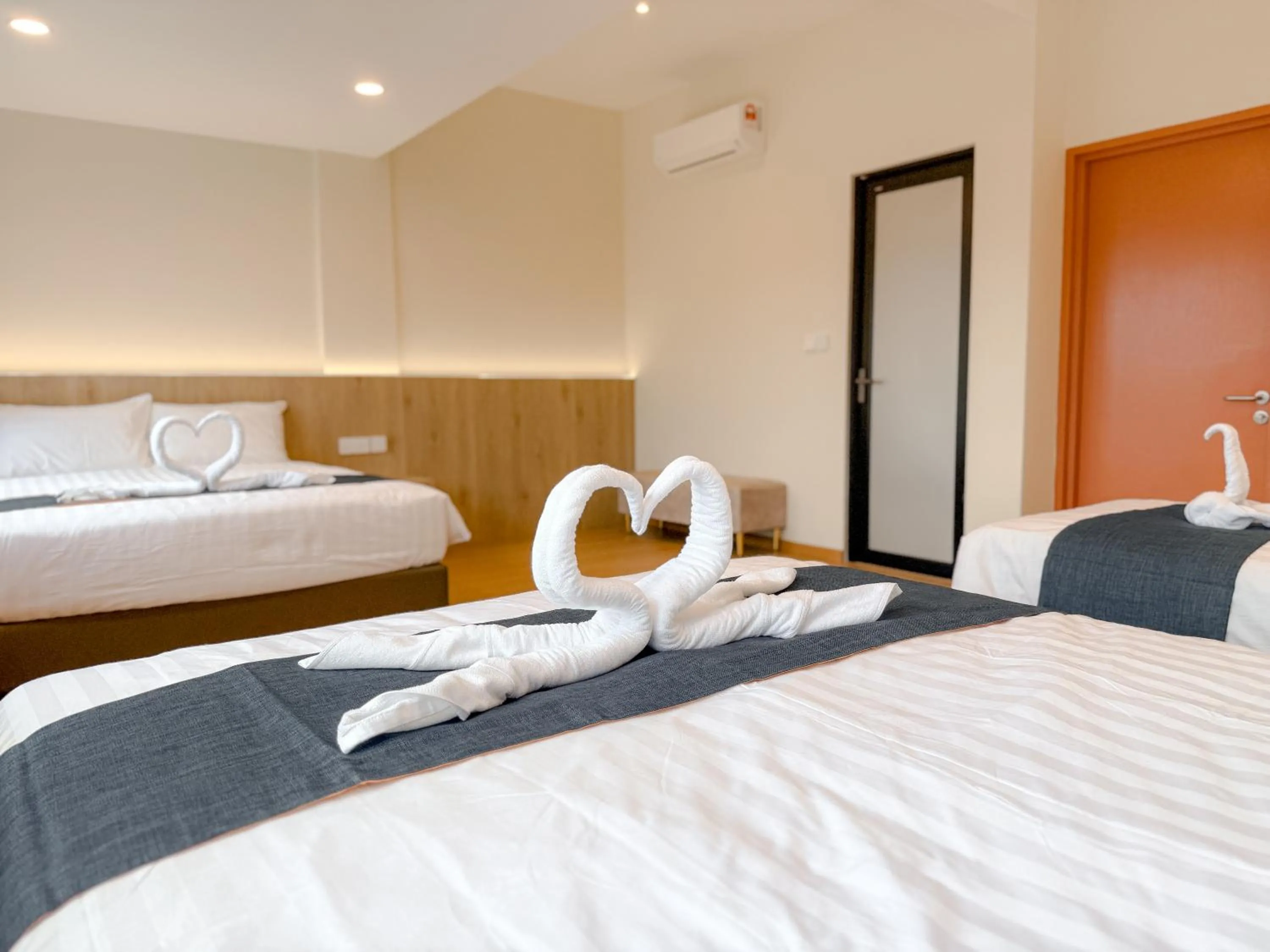 Bed in Resandau Stay Ipoh - Nearby Ipoh Town - Private Car Park and Lift - Whole unit & Coliving