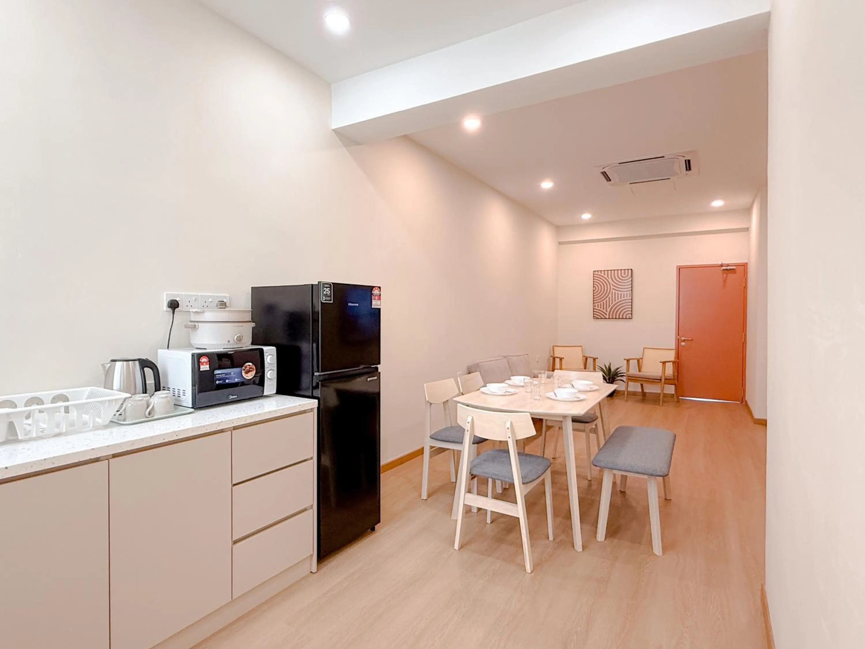 Resandau Stay Ipoh - Nearby Ipoh Town - Private Car Park and Lift - Whole unit & Coliving